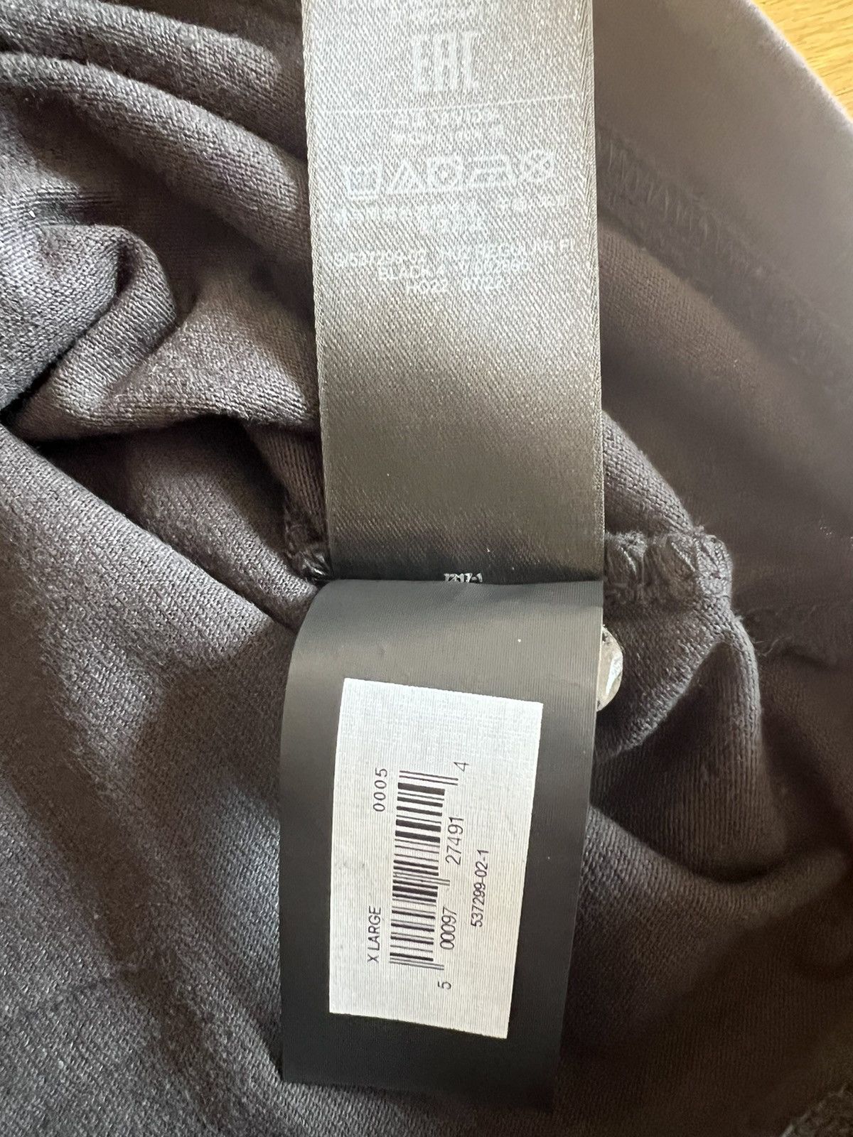 Gap × Kanye West Yeezy Gap Blank Tee Size US XL / EU 56 / 4 - 4 Thumbnail