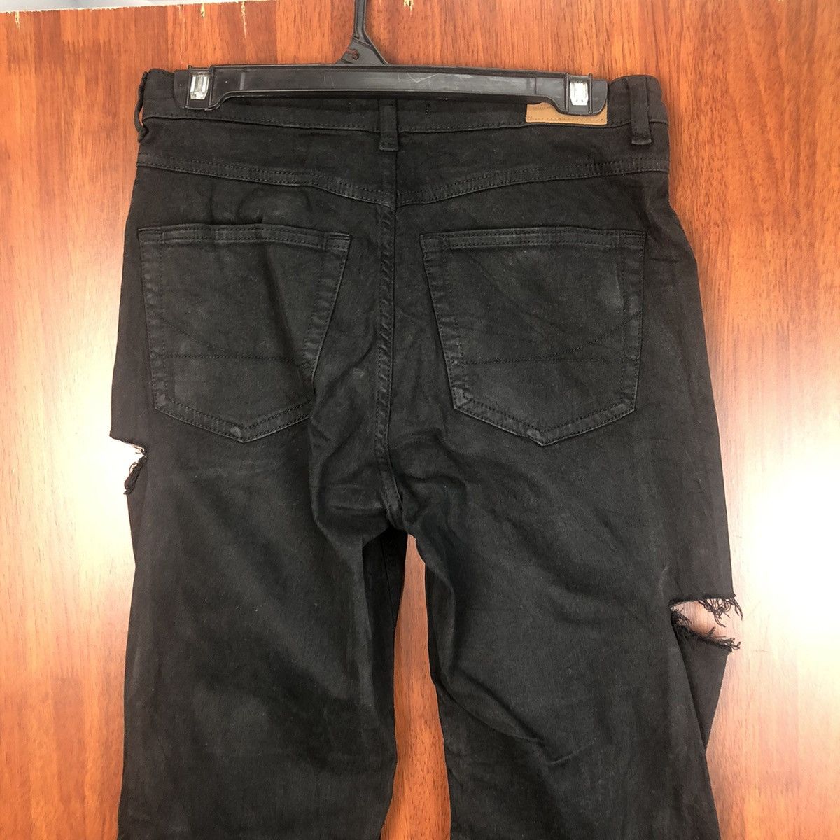 Japanese Brand Something Black Distressed ripped vintage Pants #7517 Size 28" / US 6 / IT 42 - 13 Thumbnail