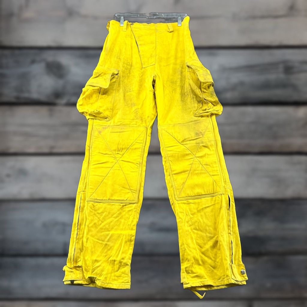 Vintage Cascade Fire Equipment Wildland Pants Mens 32x34 Yellow Cargo Flame-Resistant Workwear Pants Men 32 Inseam 34 Straight Cargo Pocket Canvas Cotton FR Size US 32 / EU 48 - 1 Thumbnail