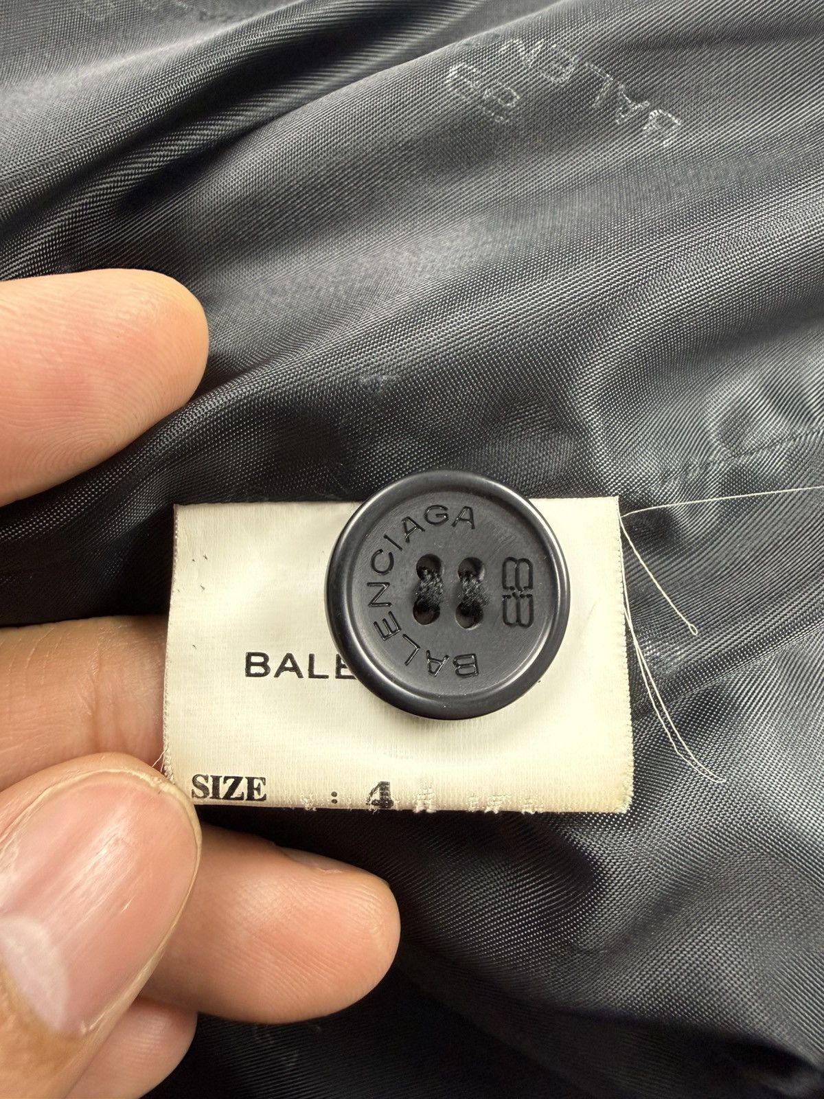 Balenciaga Vintage Balenciaga BB Logo Zip Up Leather Jacket Size US L / EU 52-54 / 3 - 12 Thumbnail