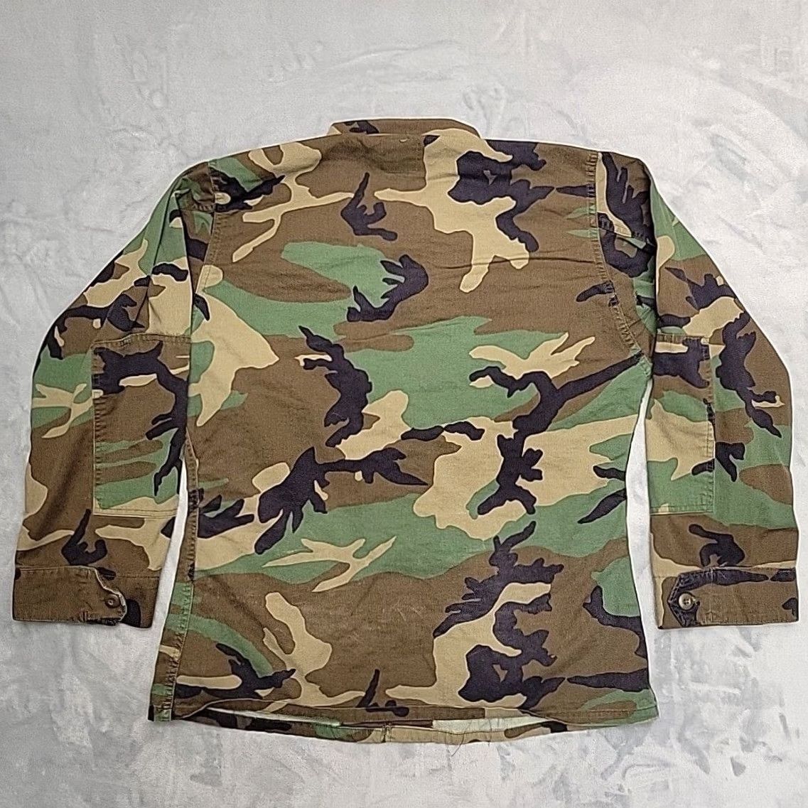Vintage VINTAGE Woodland Camo Jacket Men Med Camouflage Military BDU Coat Combat 90s Size US M / EU 48-50 / 2 - 6 Thumbnail