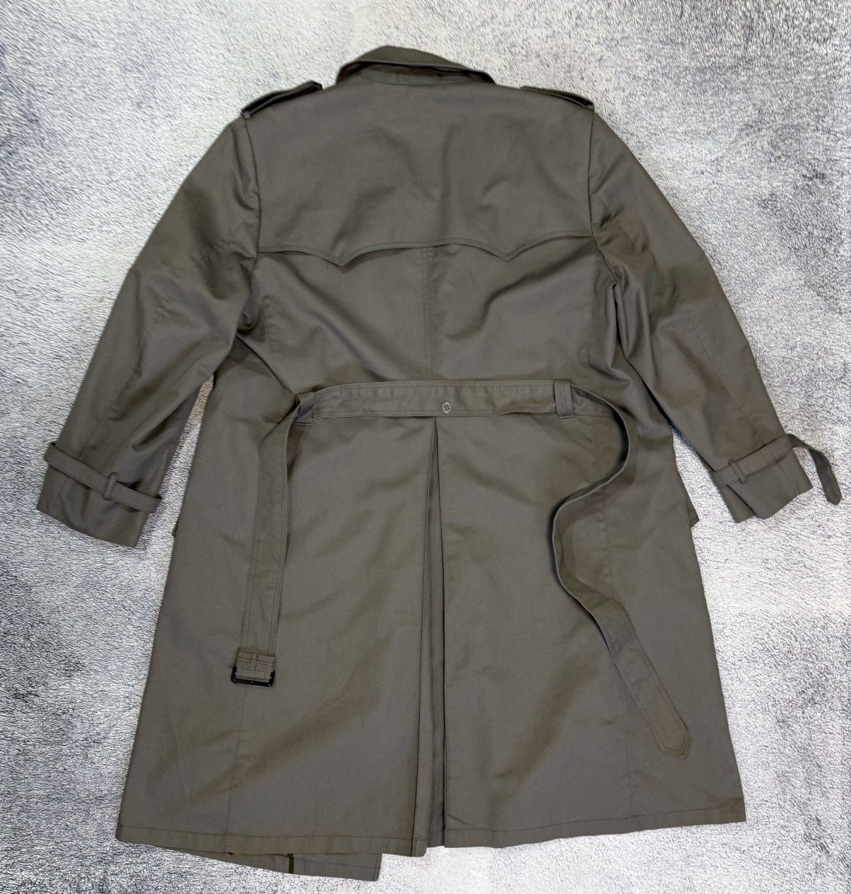 Christian Dior Monsieur Vintage Christian Dior Trench Coat Belted 44R Men Gray Taupe Size US L / EU 52-54 / 3 - 4 Thumbnail