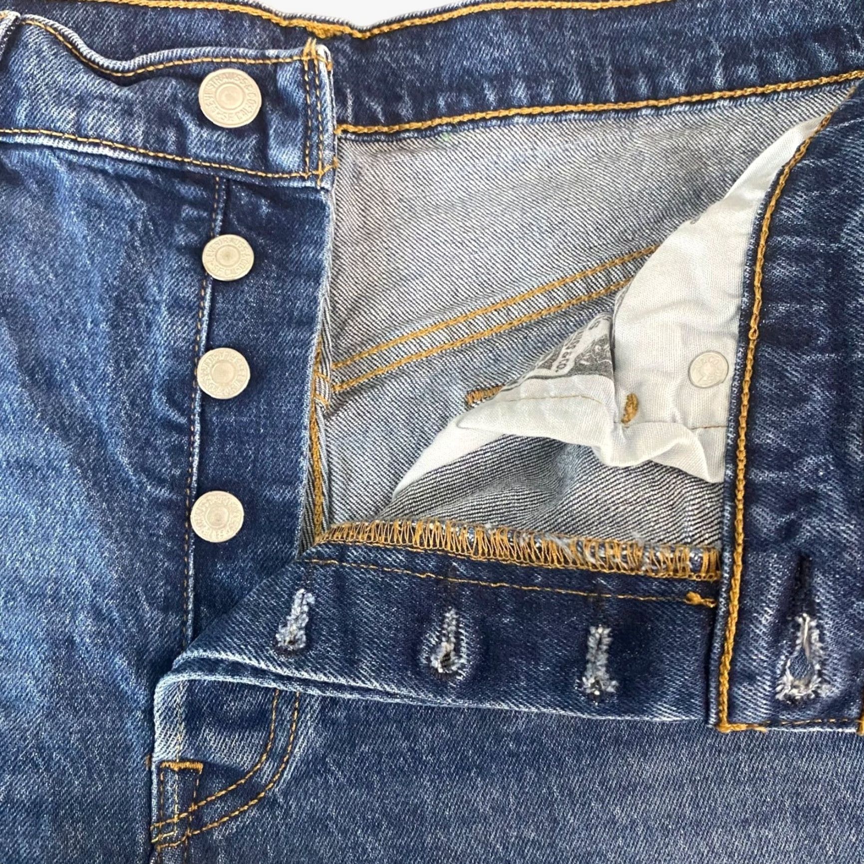 Levi's Levis 501 Button Fly Jean Shorts Womens Size 30 Blue Denim Medium Wash Raw Hem Size 30" / US 8 / IT 44 - 5 Thumbnail