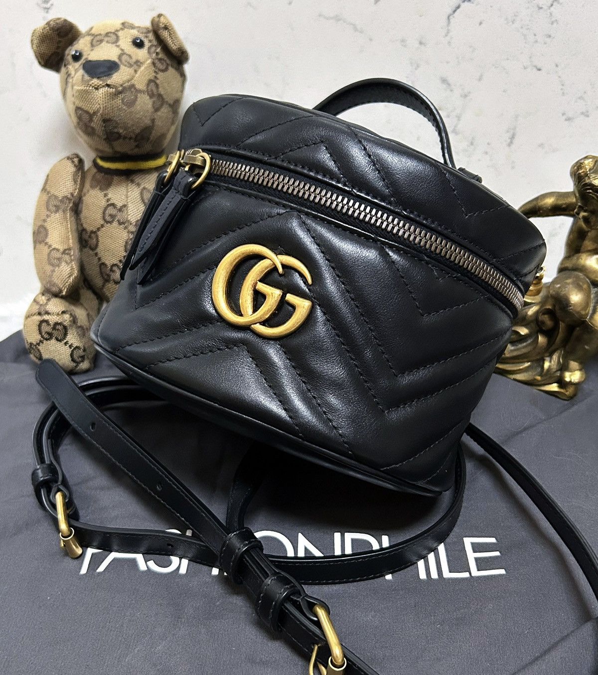 Gucci Authentic Gucci Matelasse Chevron GG Marmont Top Handle Bag Size ONE SIZE - 1 Thumbnail