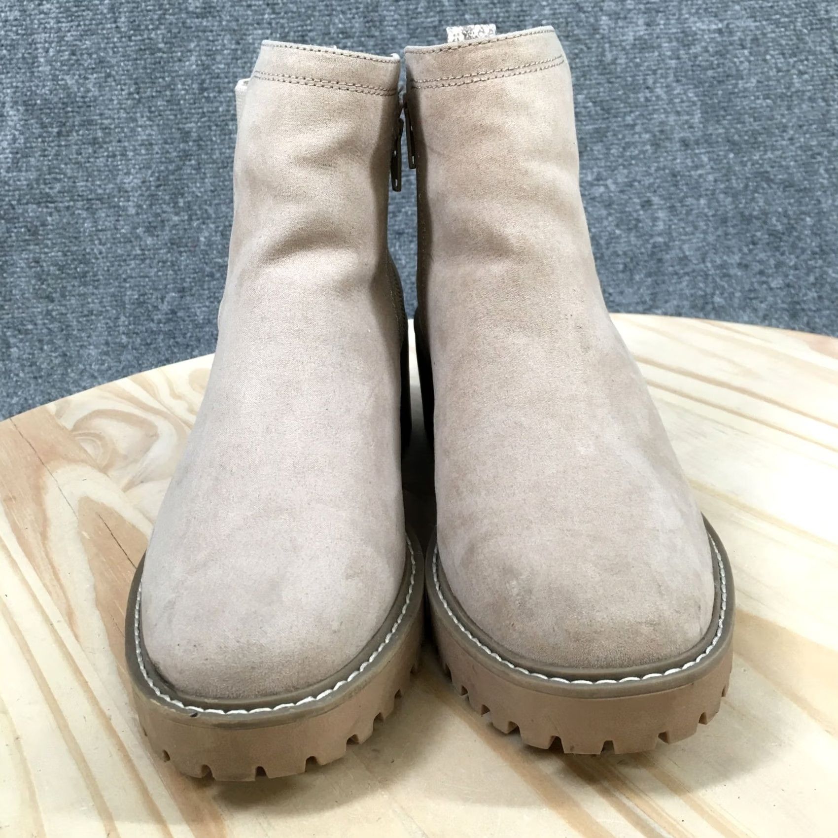 Vintage Universal Thread Boots Womens 8 Taci Bootie Brown Comfort Block Heels Ankle Top Suede Casual Modern Classic Womens Boots 8 Brown Size M / US 6-8 / IT 42-44 - 5 Thumbnail