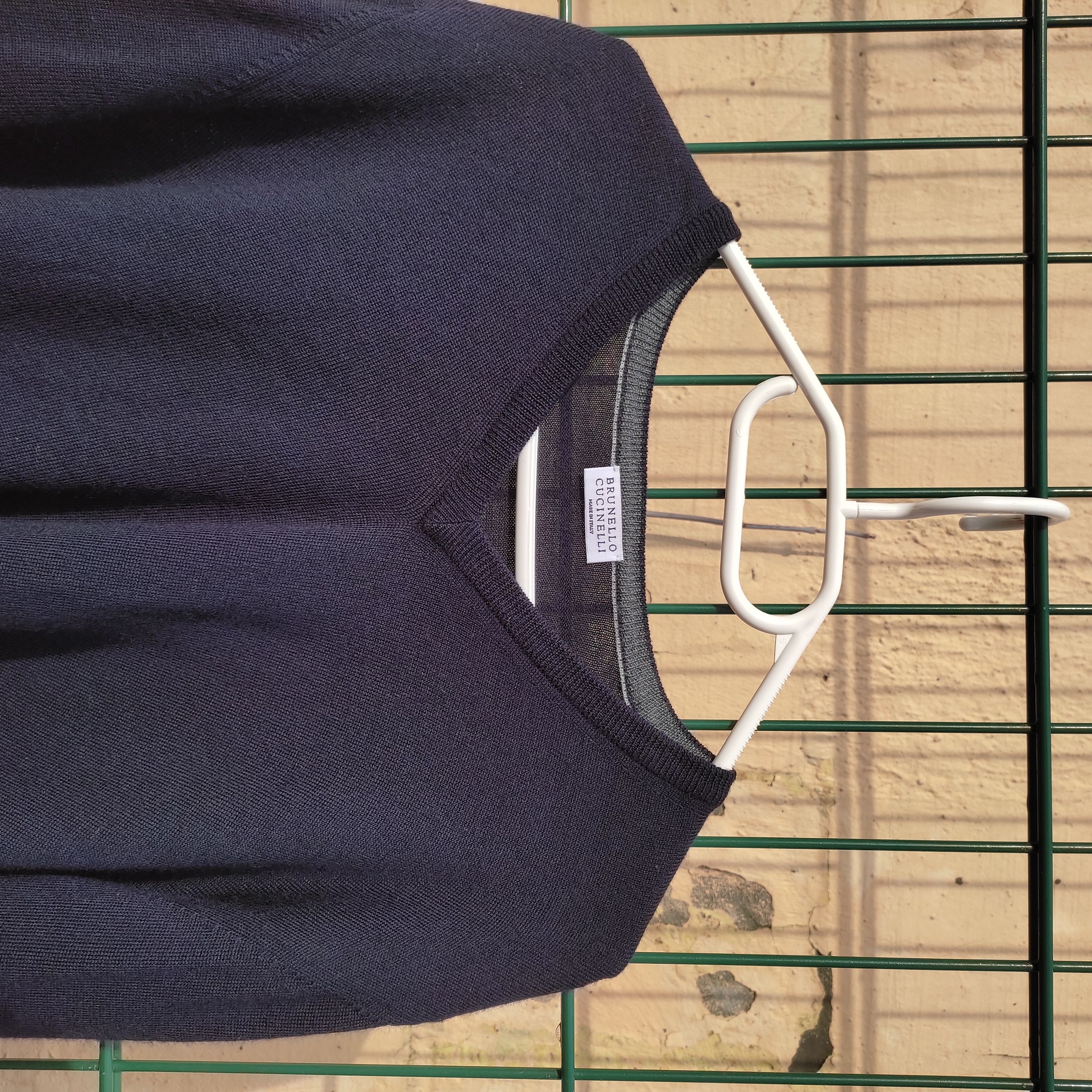 Brunello Cucinelli Brunello cucinelli V-neck mens wool cashmere sweater Size US M / EU 48-50 / 2 - 3 Thumbnail