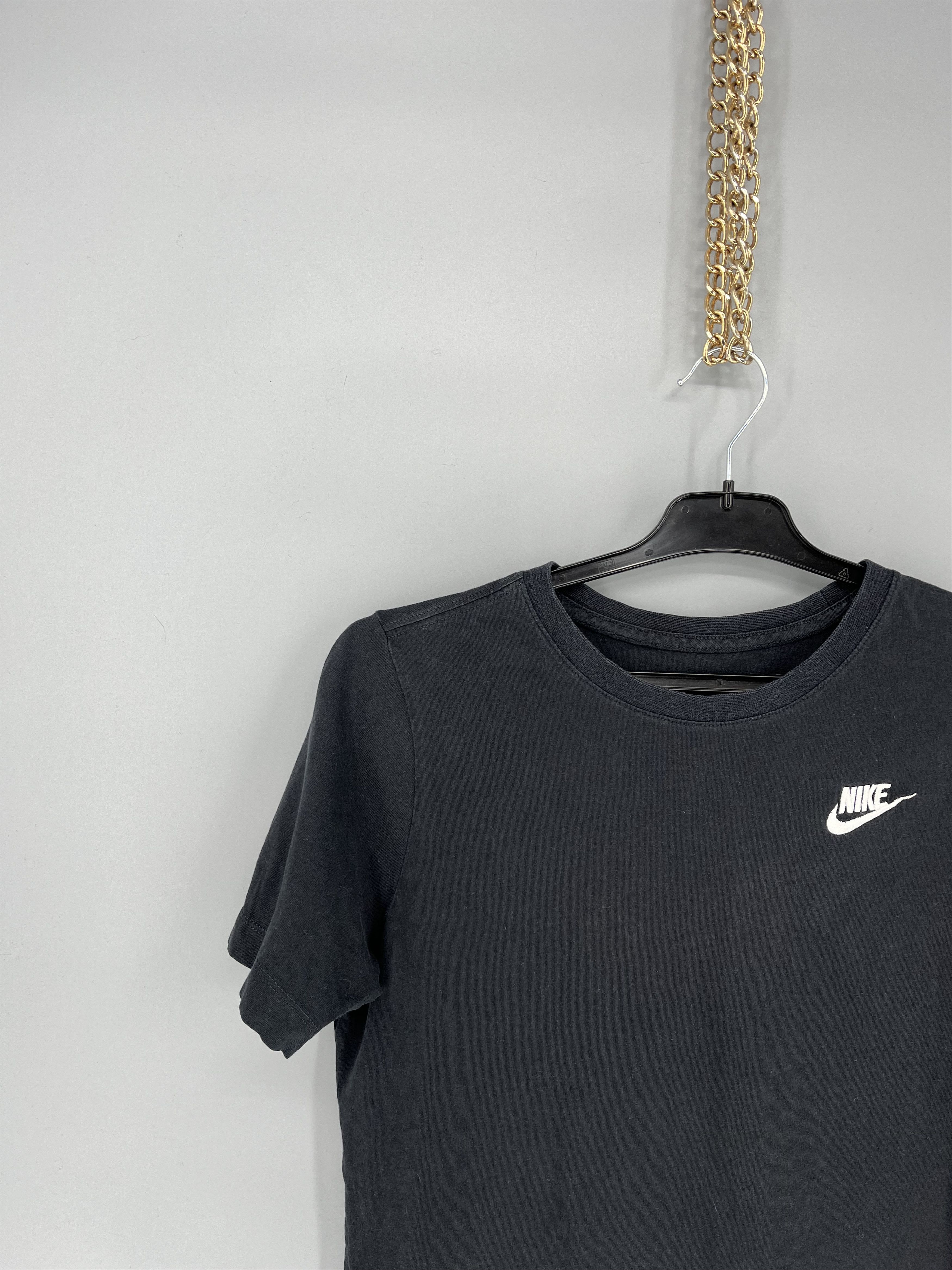 Vintage Vintage 90s Nike tee streetwear centre swoosh y2k style Size US S / EU 44-46 / 1 - 5 Thumbnail