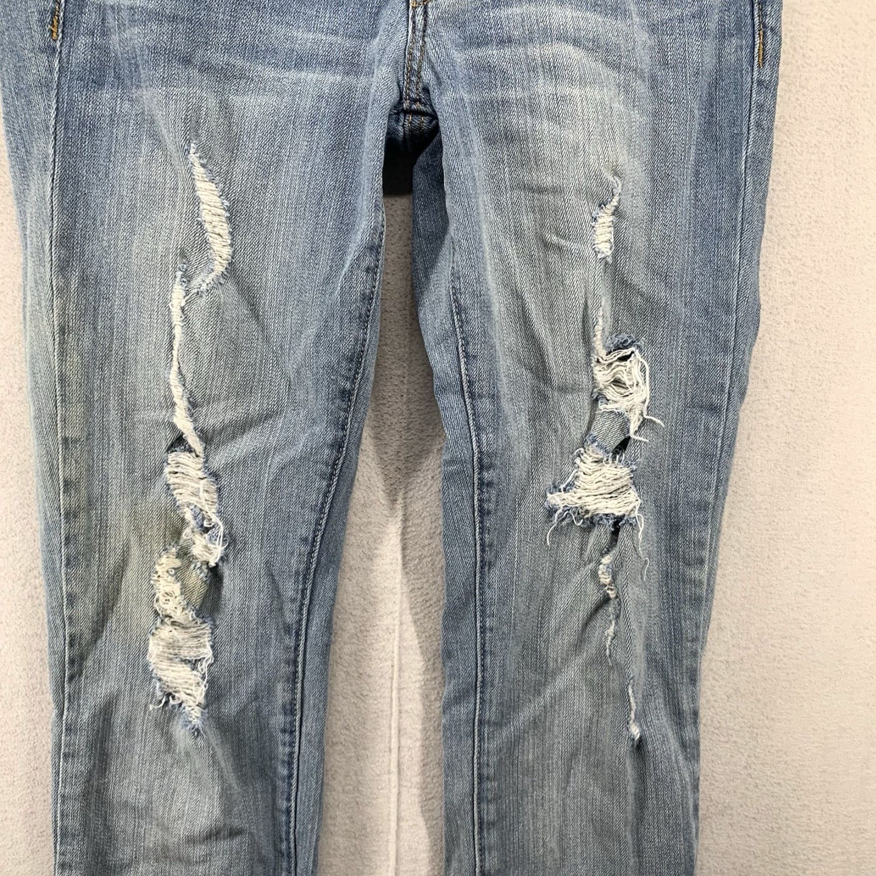American Eagle Outfitters VINTAGE American Eagle Women’s Jeans Skinny Stretch 8 Reg Distressed Studded Blue 90s Retro Size 30" / US 8 / IT 44 - 7 Thumbnail