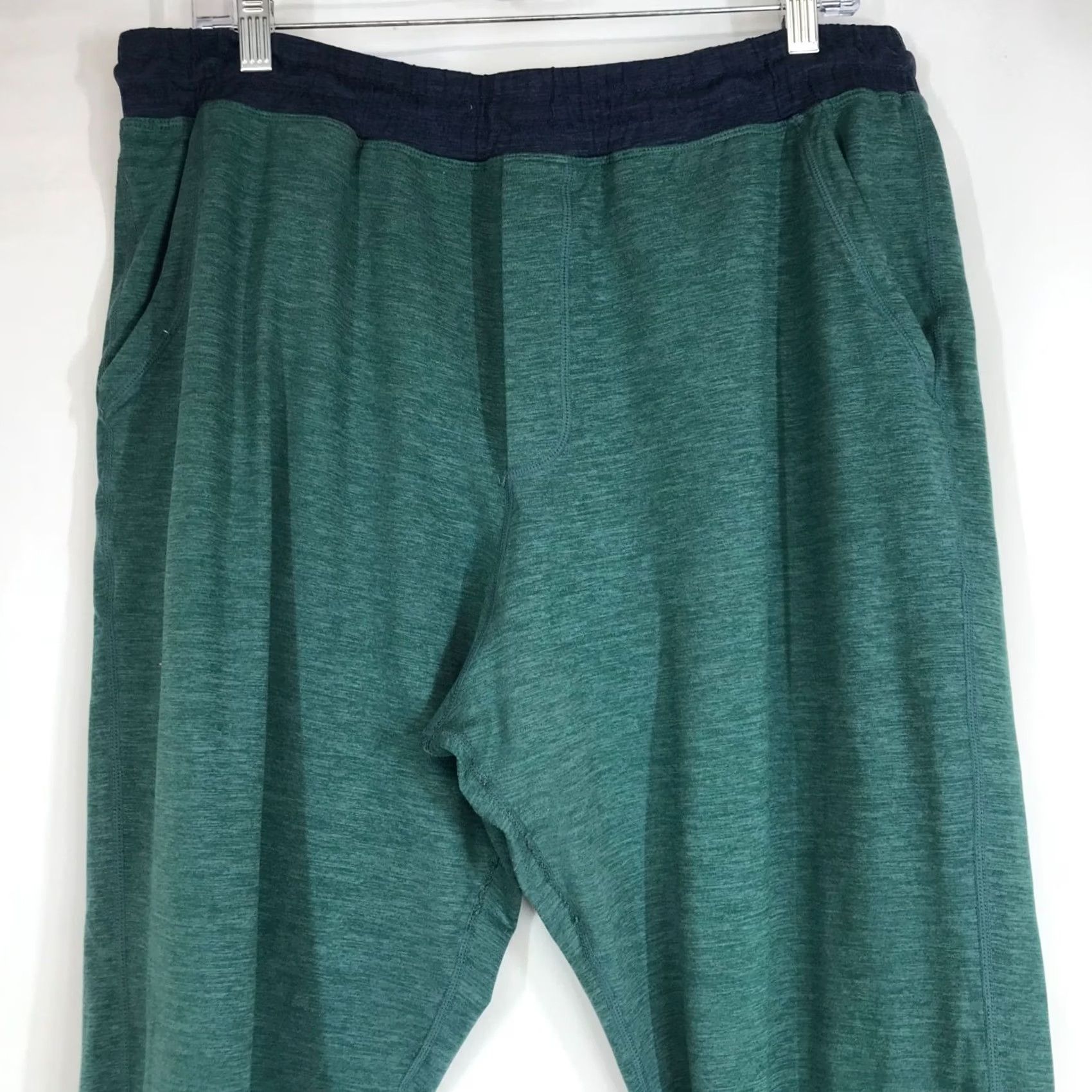 Marine Layer MARINE LAYER SPORT MEN'S L, GREEN, JOGGER PANTS, ACTIVEWEAR, ELASTIC WAIST, DRAWSTRING, REGULAR Size US 33 - 2 Thumbnail