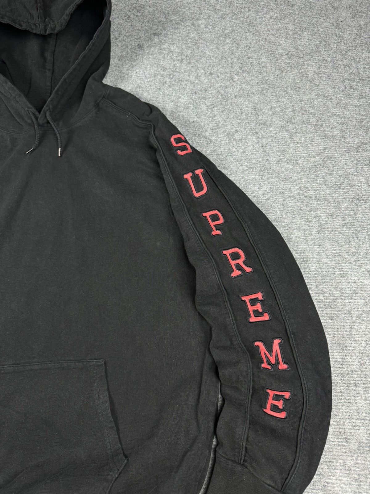 Supreme Supreme Hoodie Sleeve Logo Custom Size US L / EU 52-54 / 3 - 5 Thumbnail