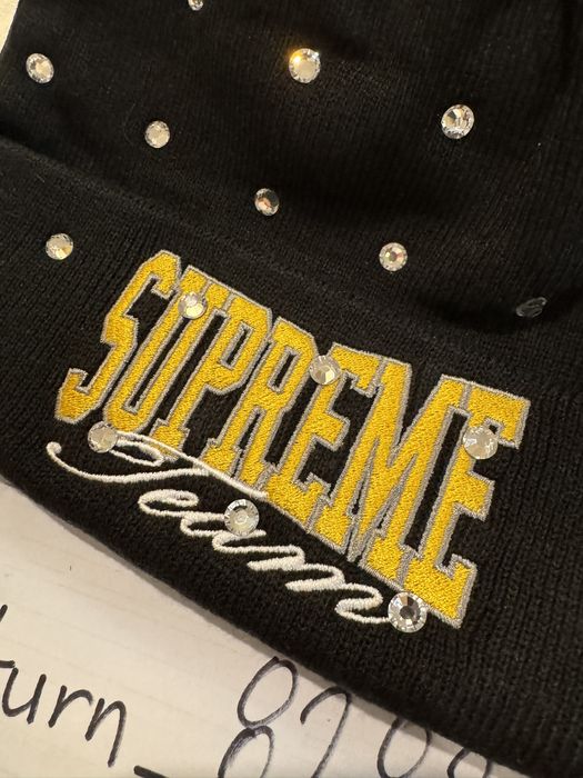 Supreme new store era gems beanie