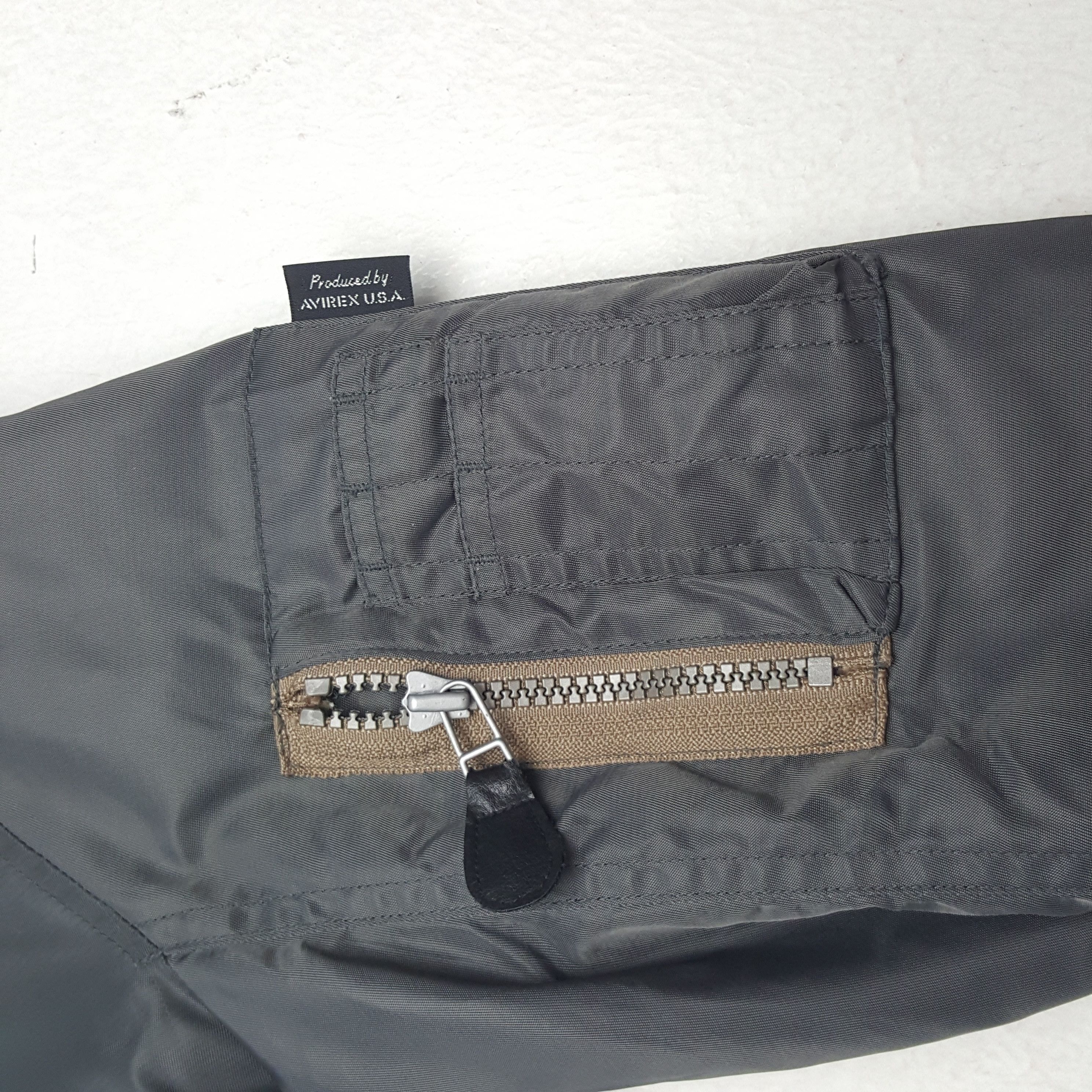 Avirex × Vintage Vintage Avirex USA Military Bomber Jacket Size US XXS / EU 40 - 11 Thumbnail