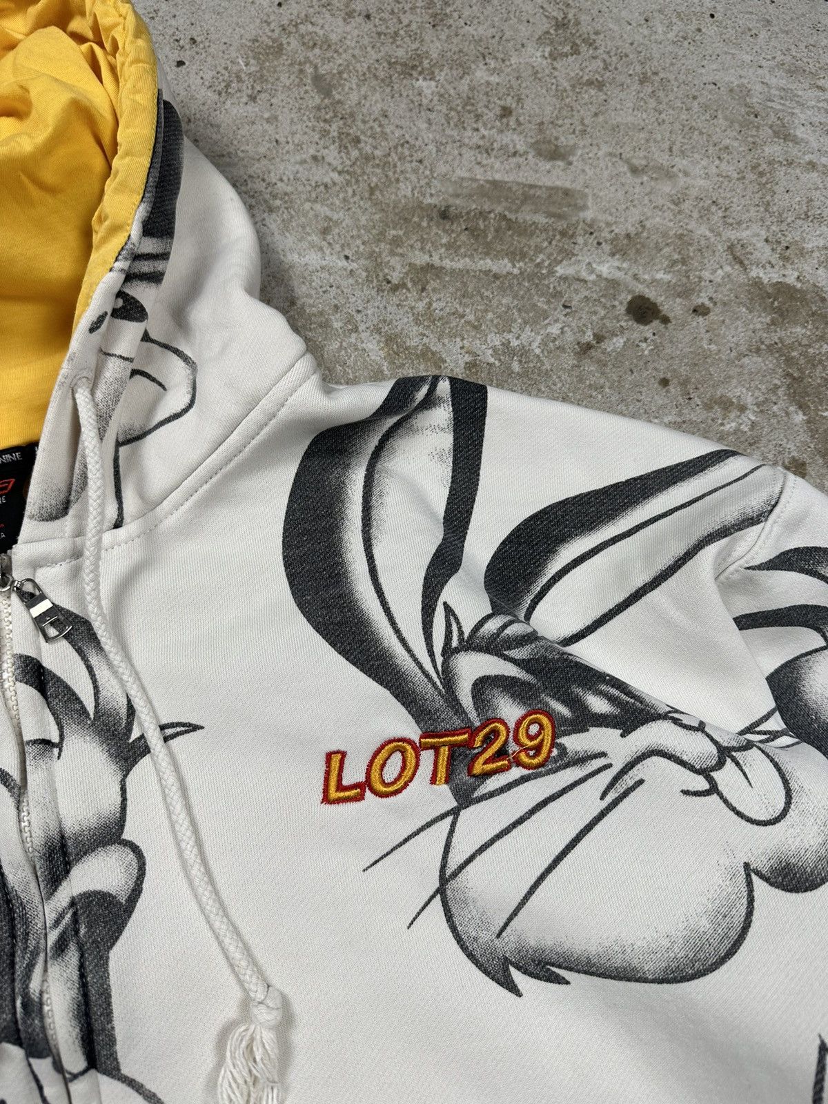 Vintage × Warner Bros Vintage y2k Lot 29 Looney Tunes All Over Print Boxy Hoodie Size US XXL / EU 58 / 5 - 5 Thumbnail
