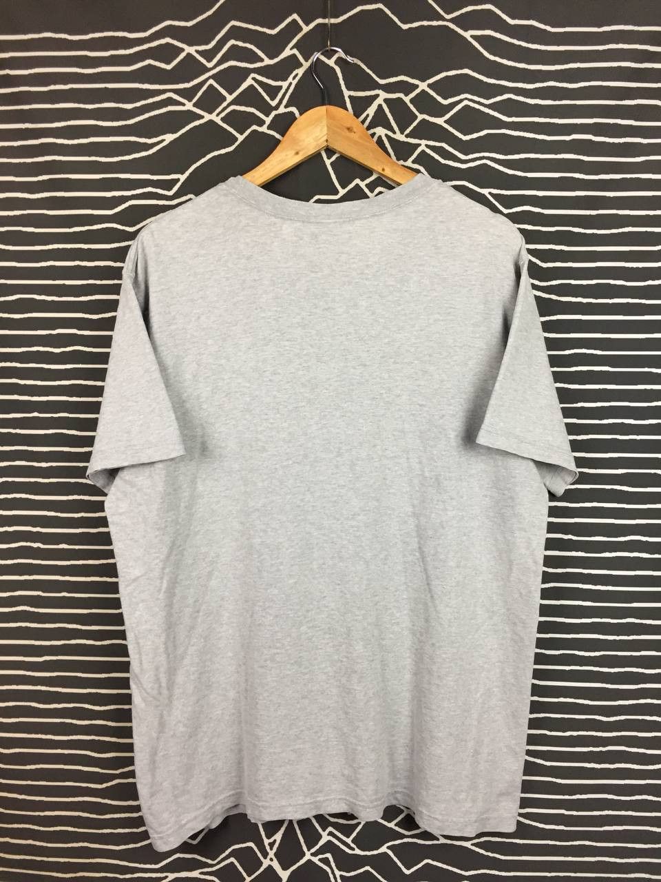 Banana Republic Vtg 90s Banana Republic Made in Usa Spell Out Logo Tee Size US M / EU 48-50 / 2 - 4 Thumbnail