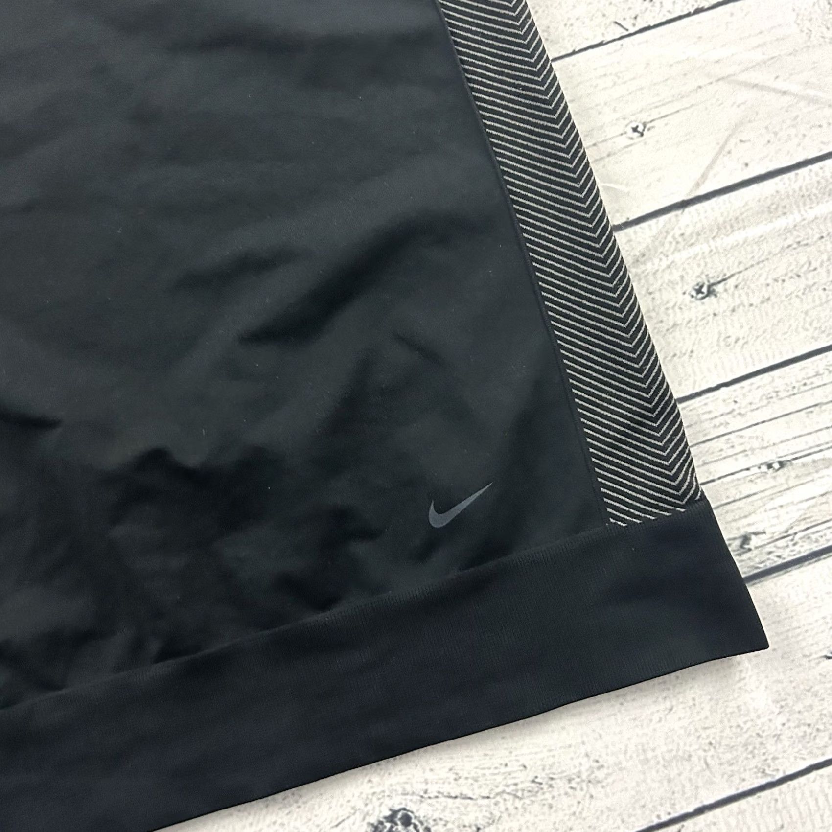 Nike Nike Dri-Fit Sleeveless Athletic Running Tank Top Women's M Black Size M / US 6-8 / IT 42-44 - 2 Thumbnail