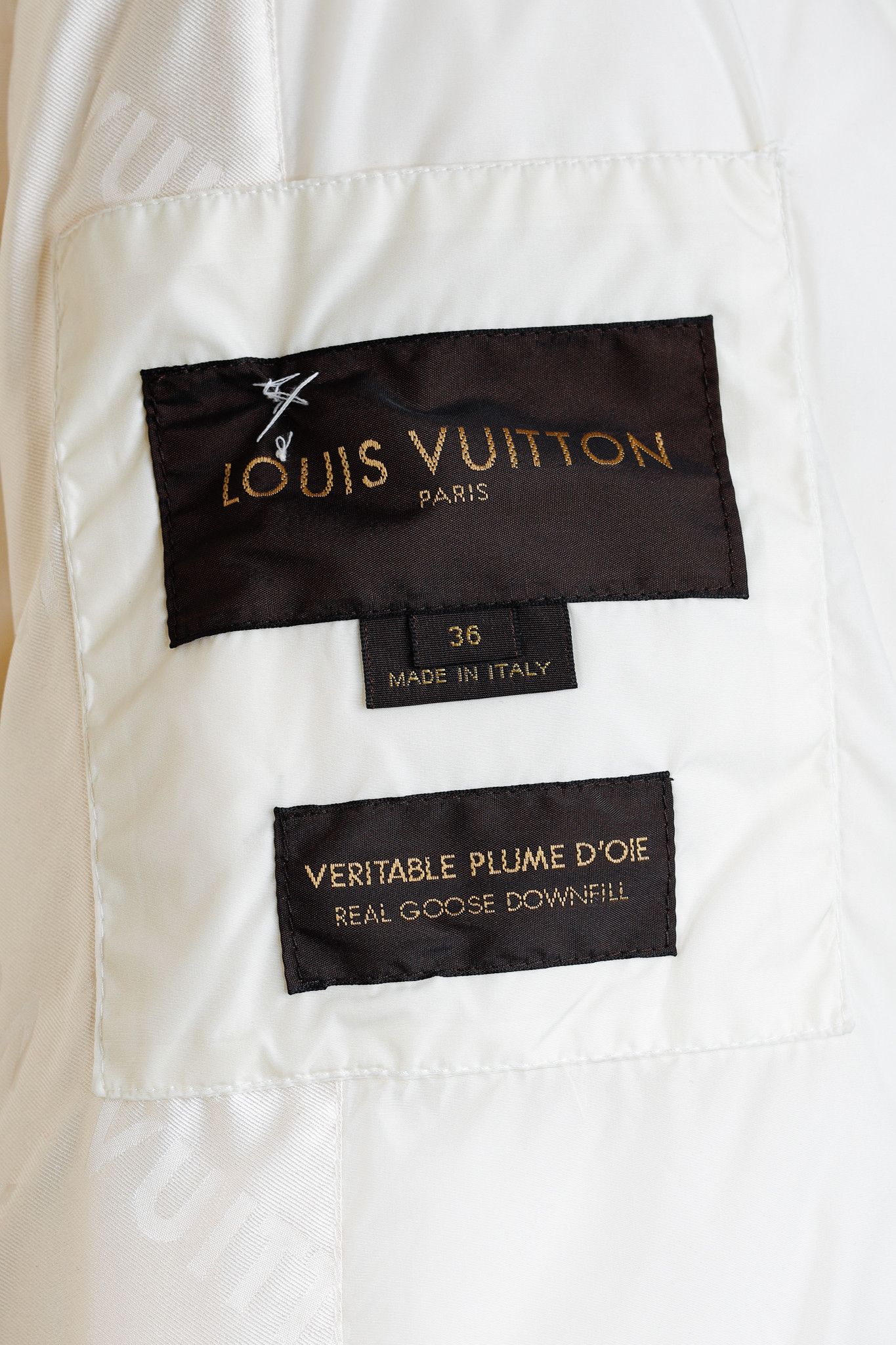 Louis Vuitton Louis Vuitton Cream Mink-Hood Belted Down Jacket Size S / US 4 / IT 40 - 12 Thumbnail