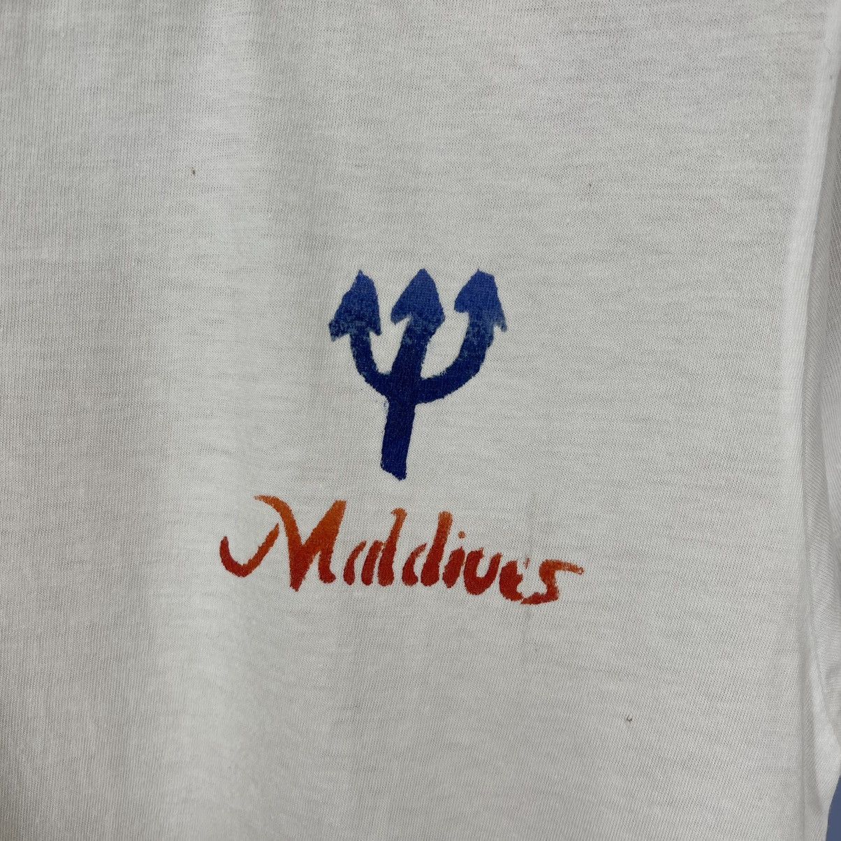 Vintage 90s Vintage MALDIVES Crew Neck T Shirt #1743/07 Size US S / EU 44-46 / 1 - 4 Thumbnail