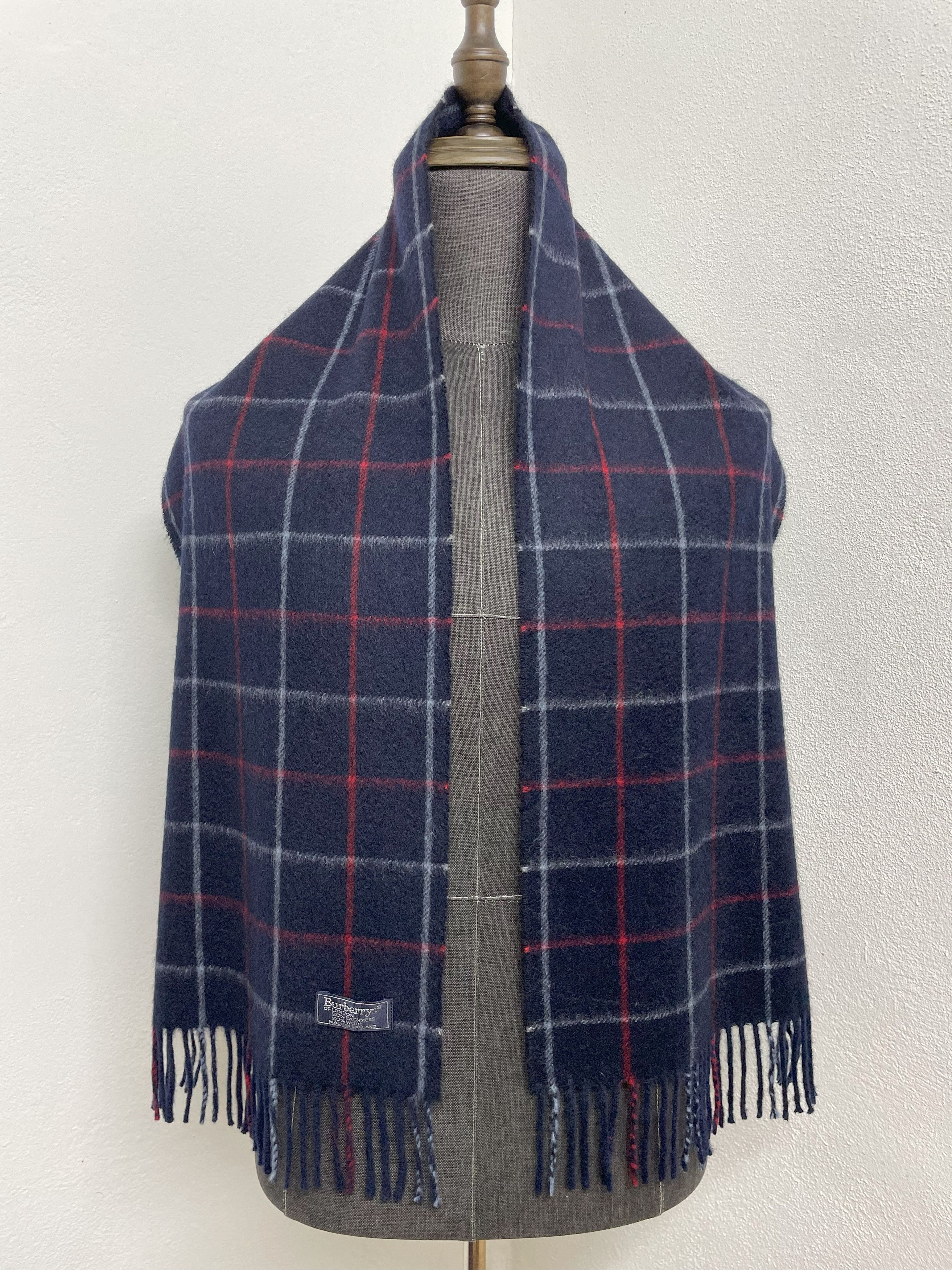 Burberry Burberrys Scarf / Muffler - 6154 Size ONE SIZE - 4 Thumbnail
