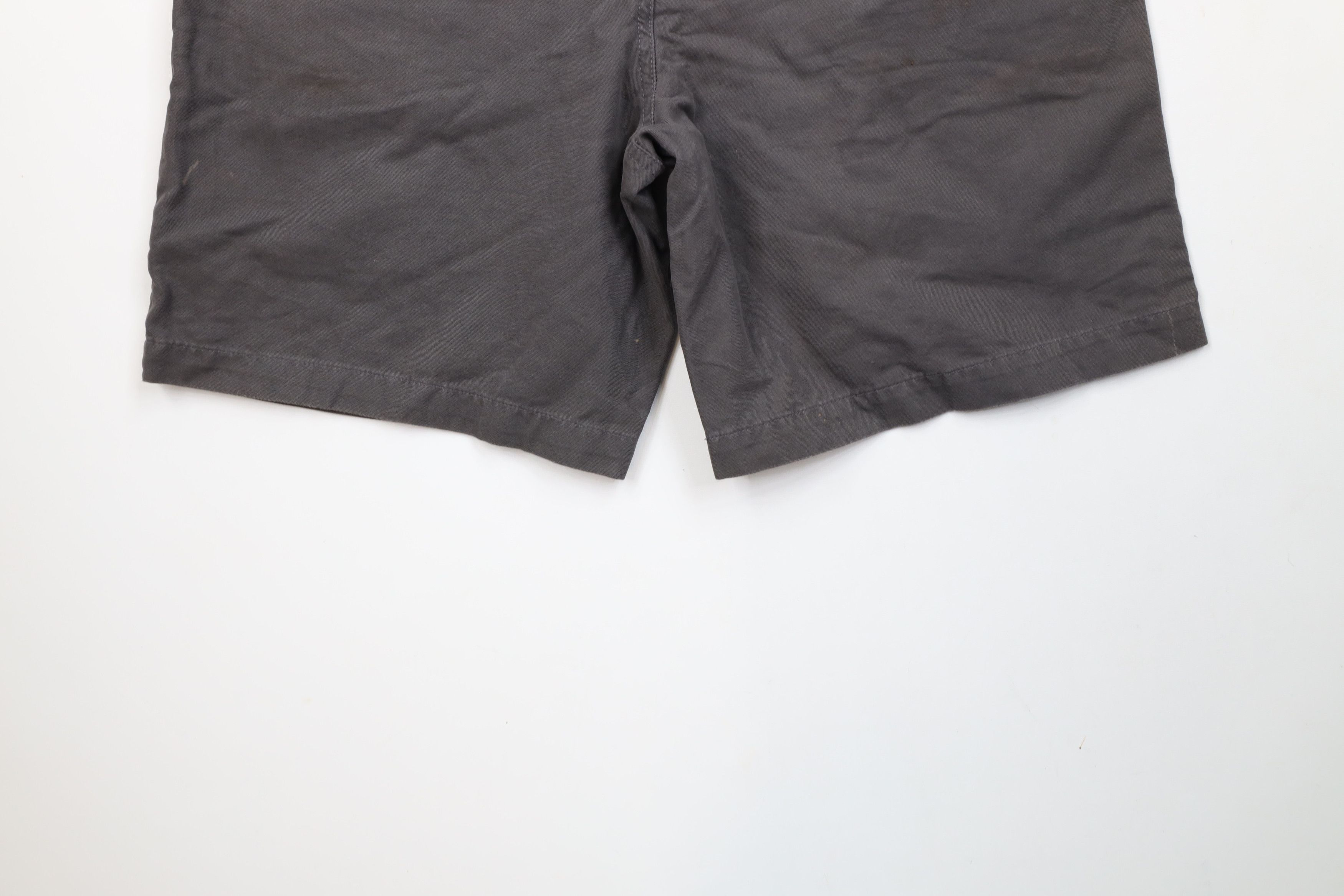 Columbia × Vintage Vintage Columbia Above Knee Heavy Cargo Shorts Gray Cotton Size US 34 / EU 50 - 13 Thumbnail