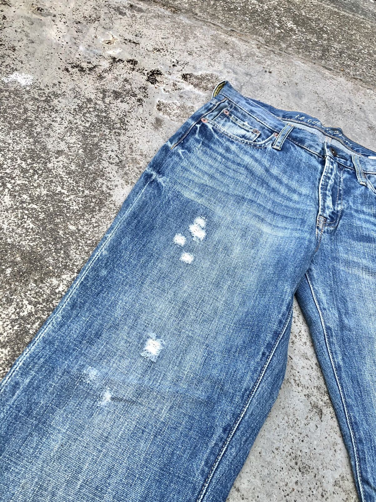 Japanese Brand BUCKLE BACK DISTRESSED DENIM BY L & CO Size US 29 - 6 Thumbnail