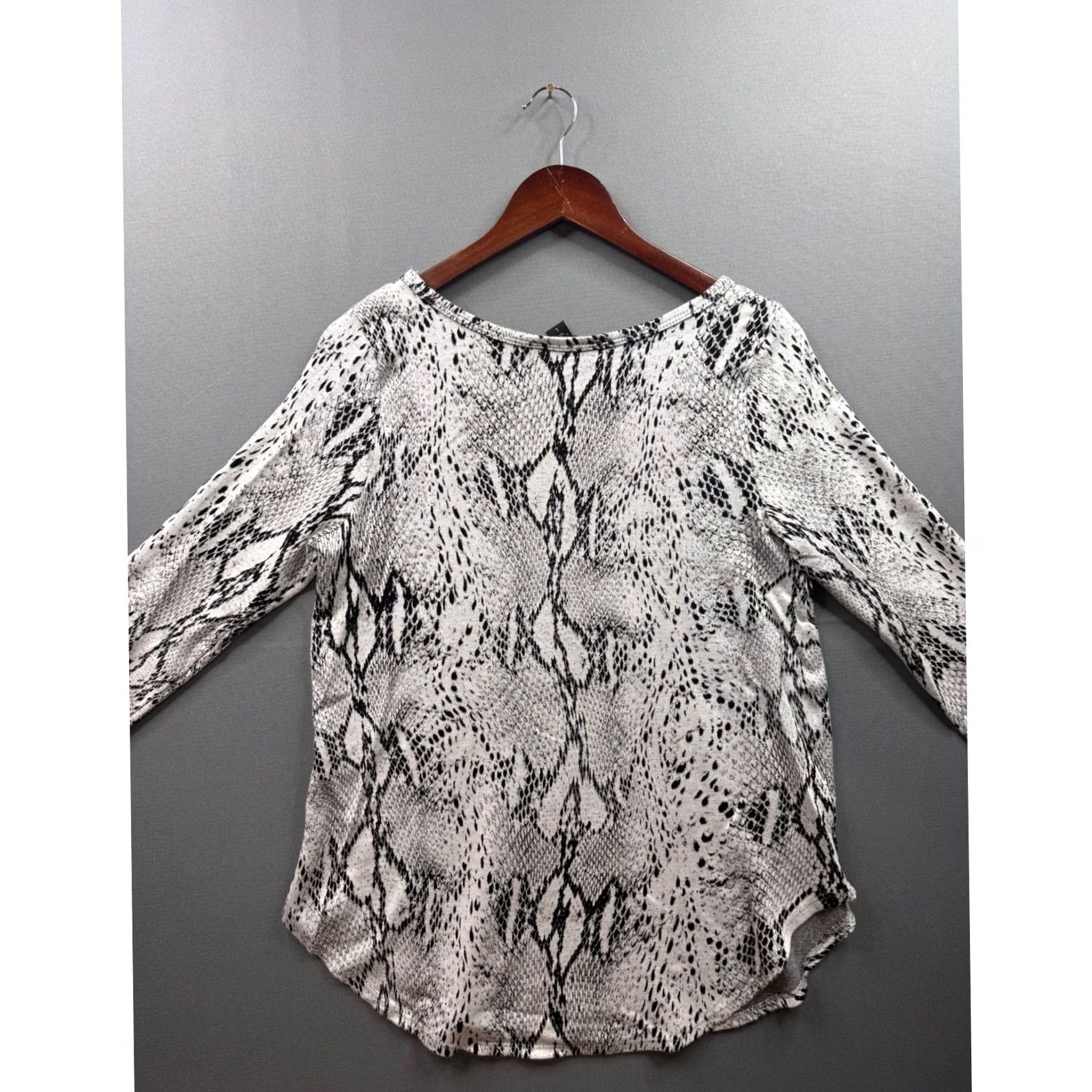 Vintage Karen Kane Womens Grey Black Snakeskin Print Long Sleeve Scoop Neck Top Large Size L / US 10 / IT 46 - 5 Thumbnail