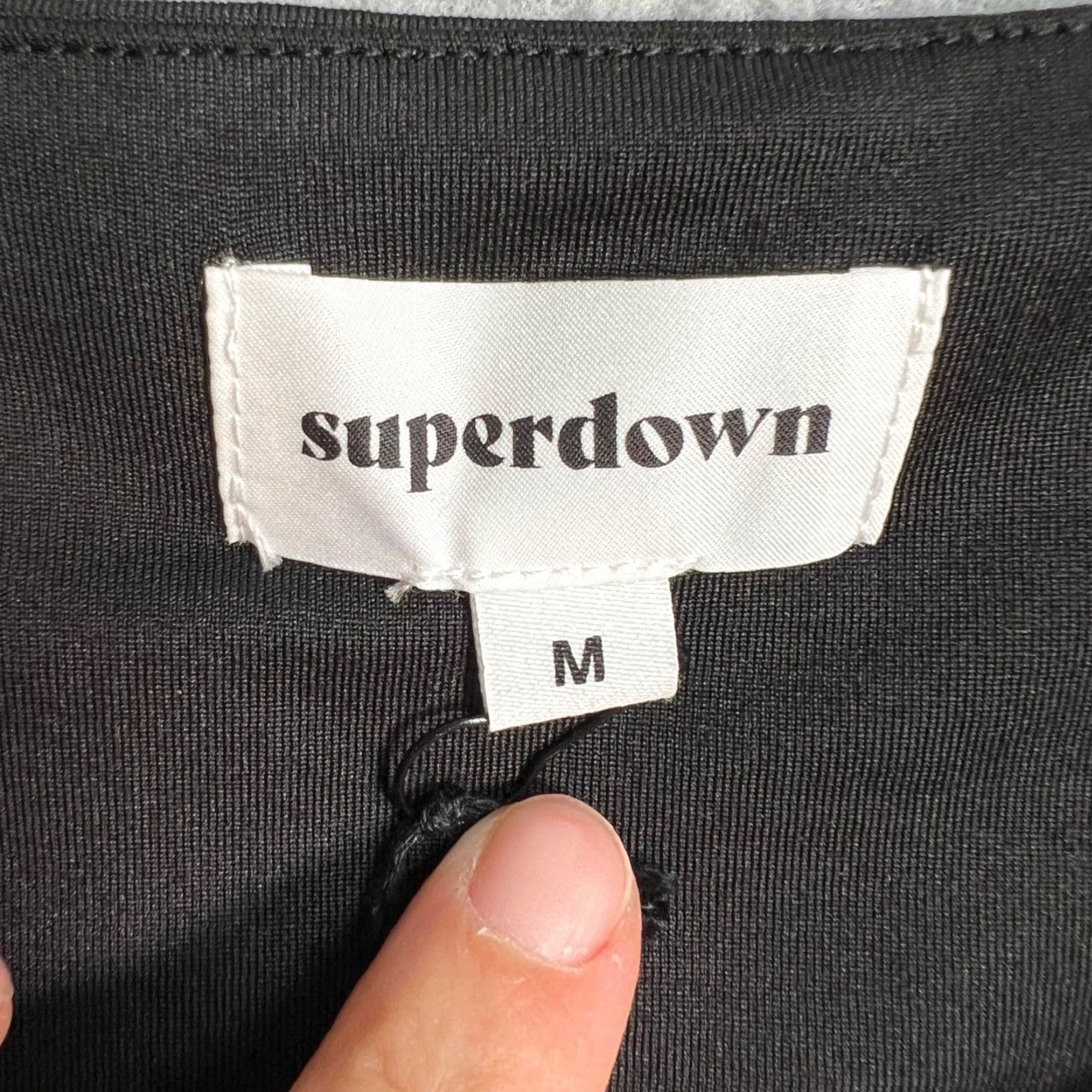 superdown VINTAGE Superdown Tank Top Cropped Womens Small Black With Cutouts Hook Detail NEW! Size M / US 6-8 / IT 42-44 - 3 Thumbnail