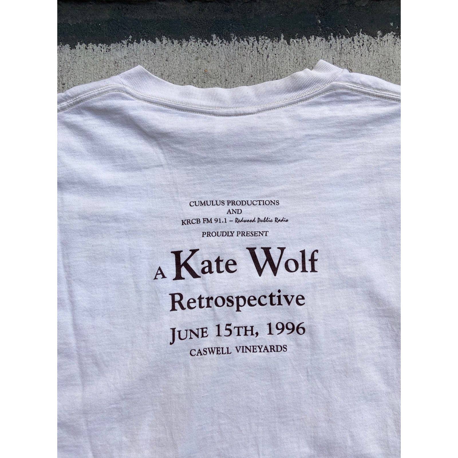 Vintage Vintage 1996 Kate Wolf Give Yourself To Love White T-Shirt Size US L / EU 52-54 / 3 - 3 Thumbnail