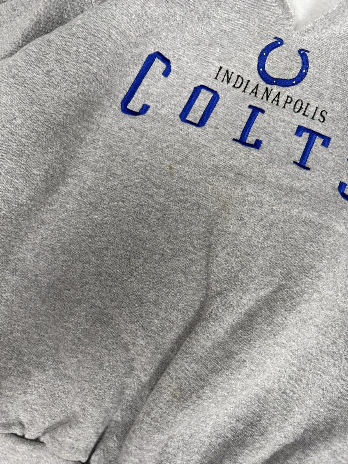 NCAA × Vintage Vintage distressed Indianapolis colts Crewneck Size US M / EU 48-50 / 2 - 4 Thumbnail
