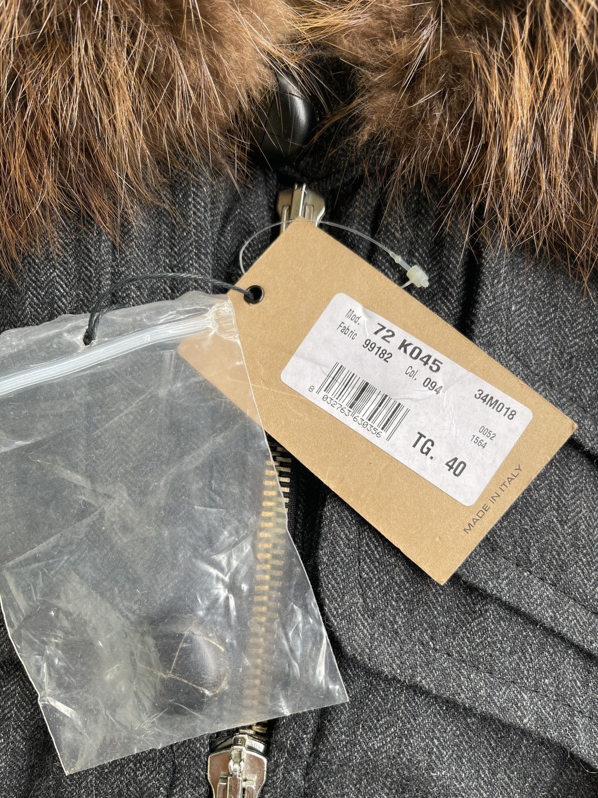 Dsquared2 FW05 Runway Dsquared2 Beaver Fur Crop Jacket Size S / US 4 / IT 40 - 11 Thumbnail