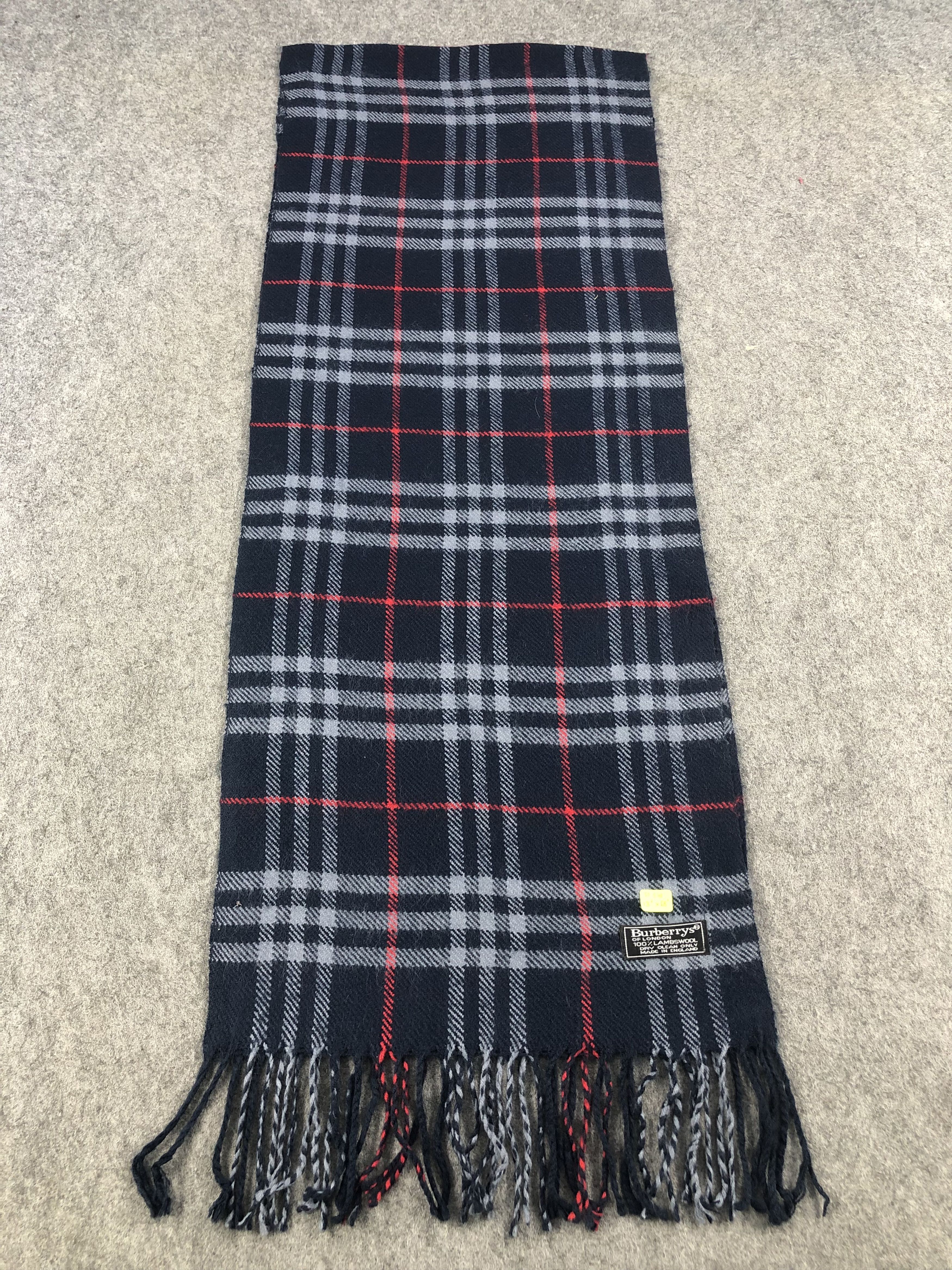 Burberry Vintage Burberry Scarf / Muffler / Neckwear Size ONE SIZE - 2 Thumbnail