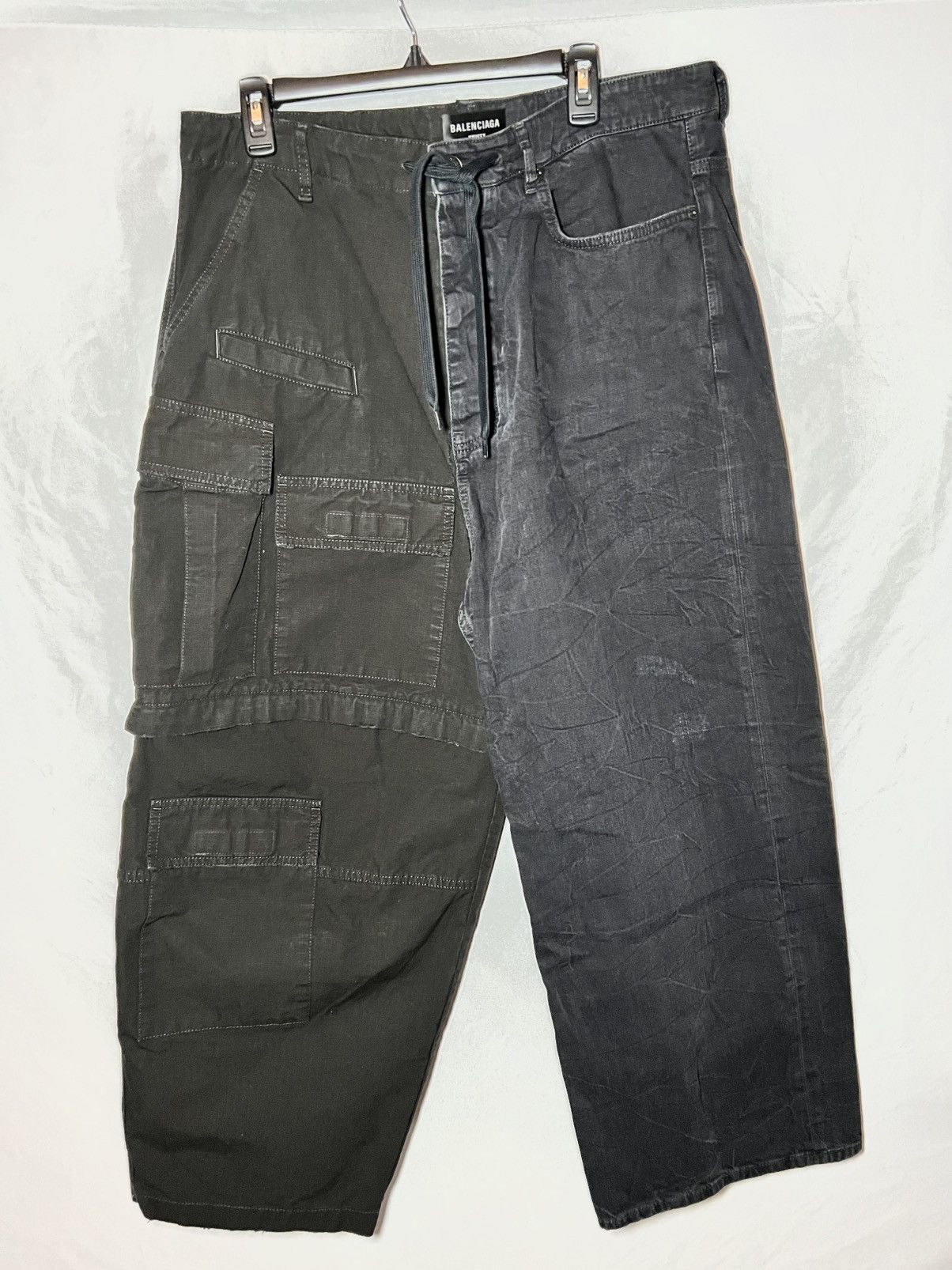 Balenciaga Balenciaga Fifty Fifty Cargo Pants Size US 30 / EU 46 - 1 Thumbnail