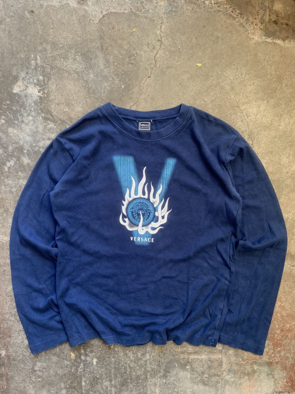 Versace Versace jeans co Flames Logo y2k Size US M / EU 48-50 / 2 - 1 Thumbnail