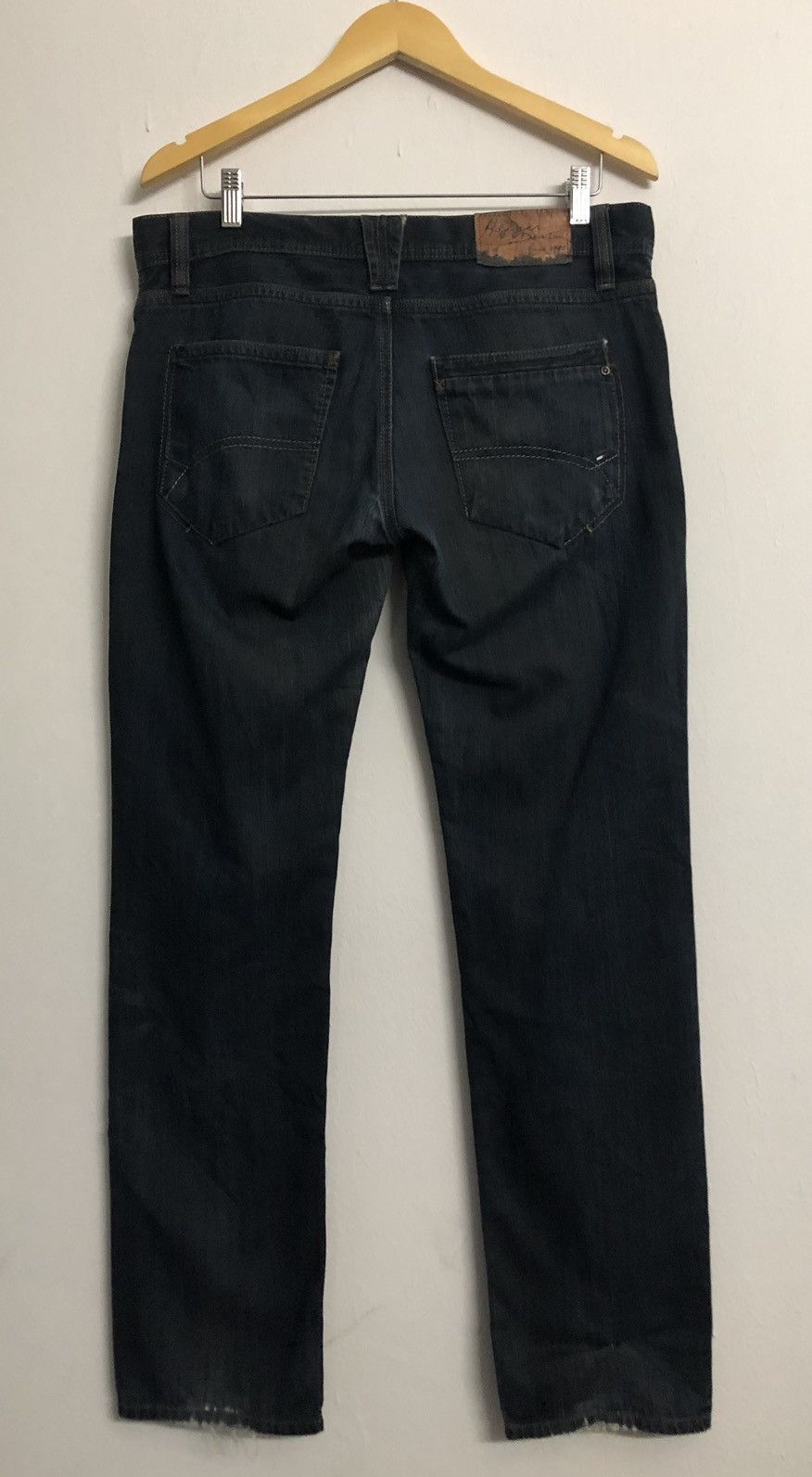 Tommy Hilfiger Hilfiger Denim Super Balck Slim Tepered Jeans Size US 34 / EU 50 - 2 Thumbnail