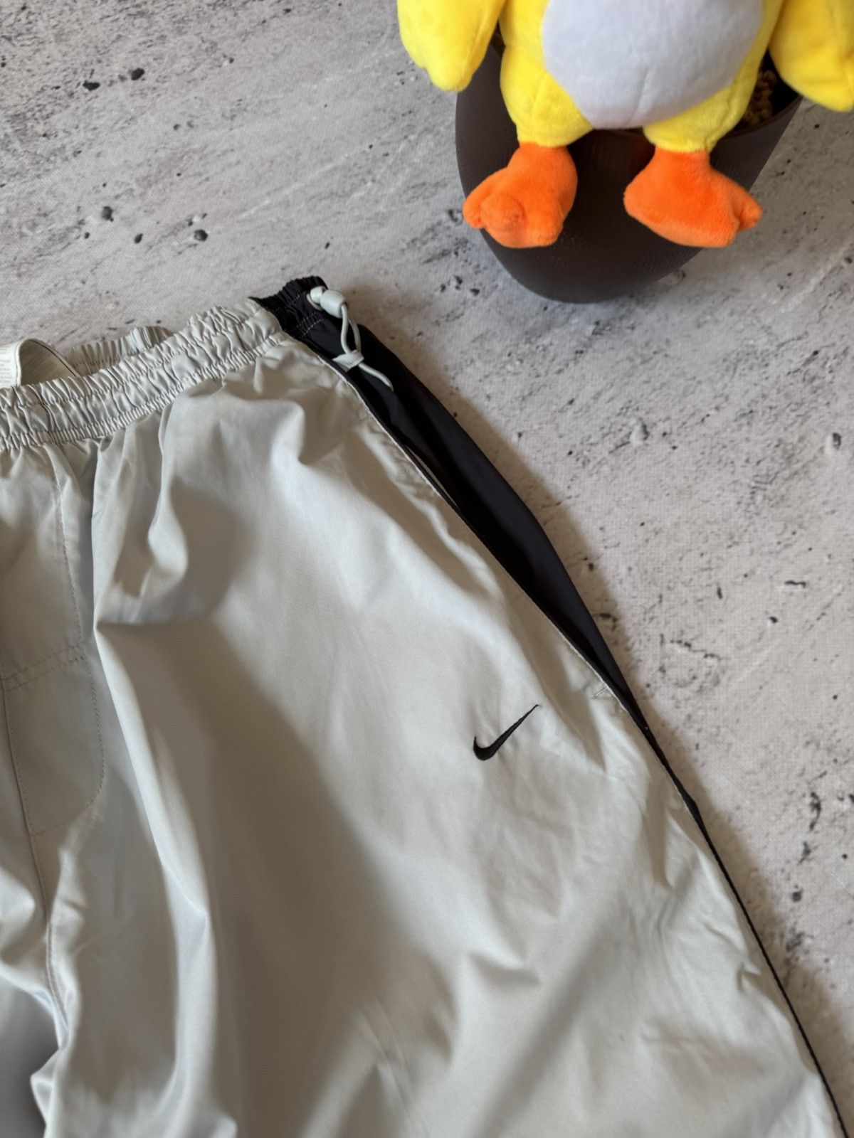 Nike × Vintage NIKE AIR MAX NYLON VINTAGE Y2K BAGGY FIT PANTS SWEATPANTS Size US 34 / EU 50 - 6 Thumbnail
