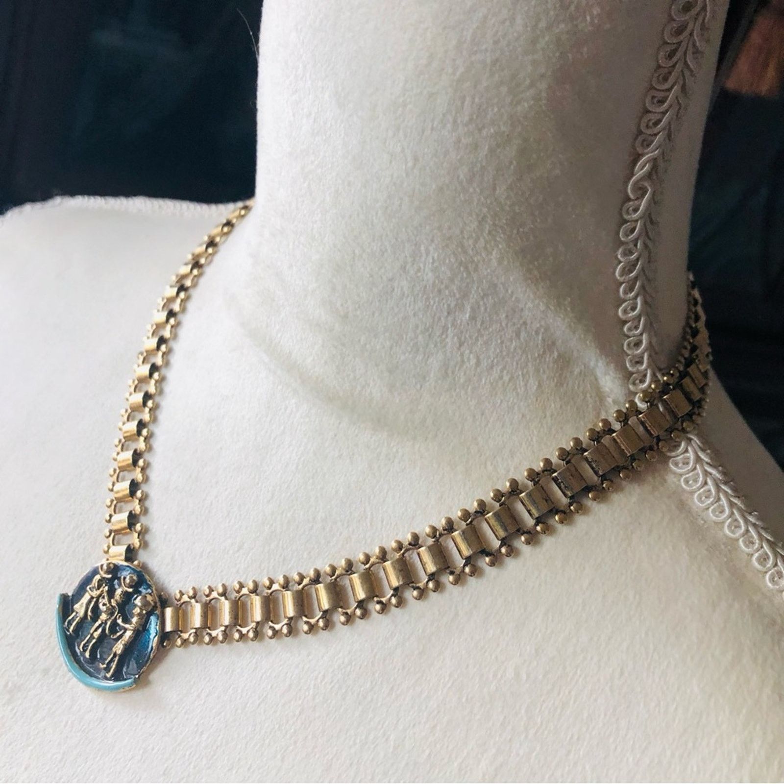 Vintage Vintage Diorios Egyptian revival enamel book chain necklace Size ONE SIZE - 4 Thumbnail