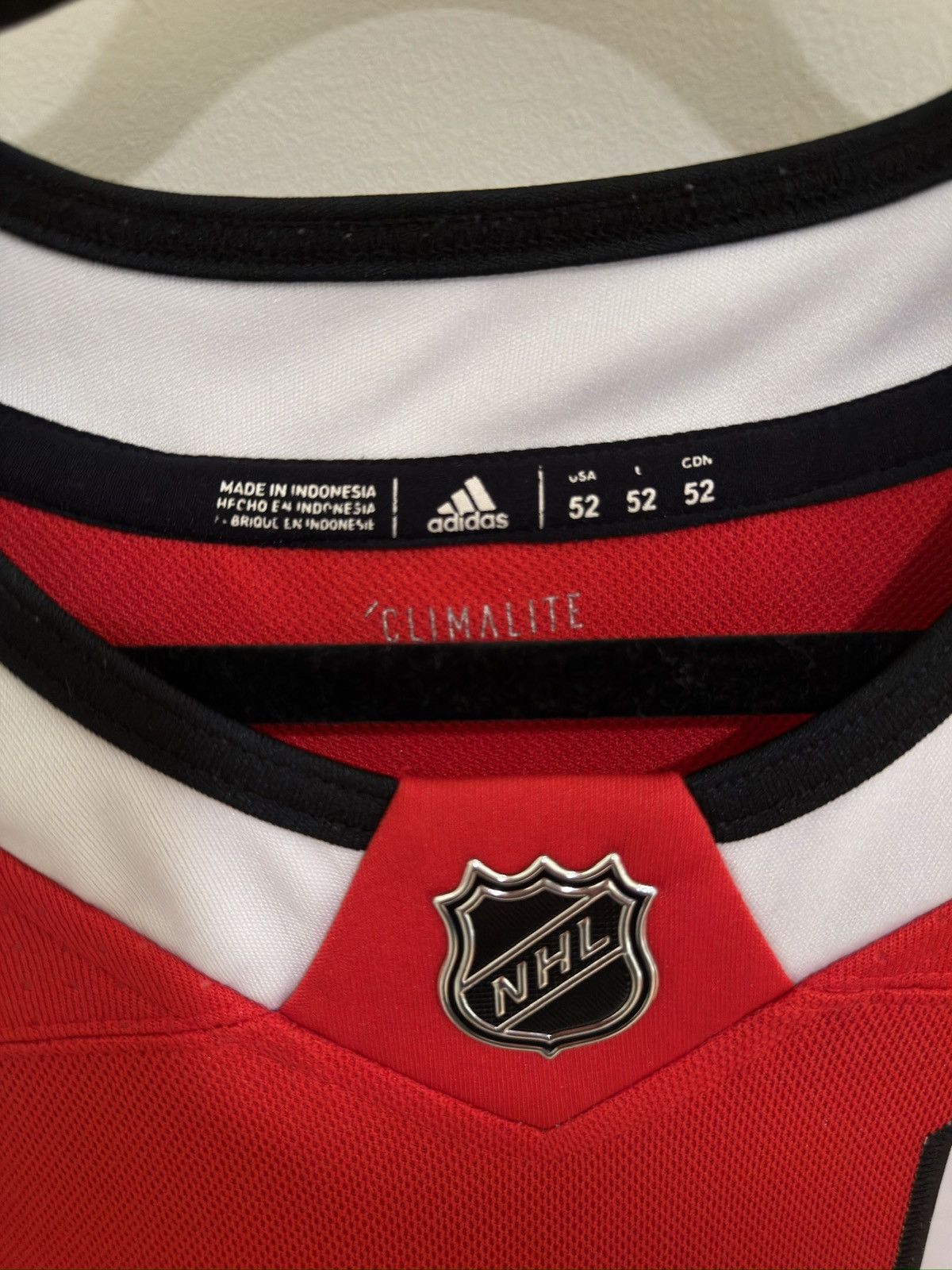 Adidas Jonathan Toews Chicago Blackhawks Jersey Size US L / EU 52-54 / 3 - 4 Thumbnail