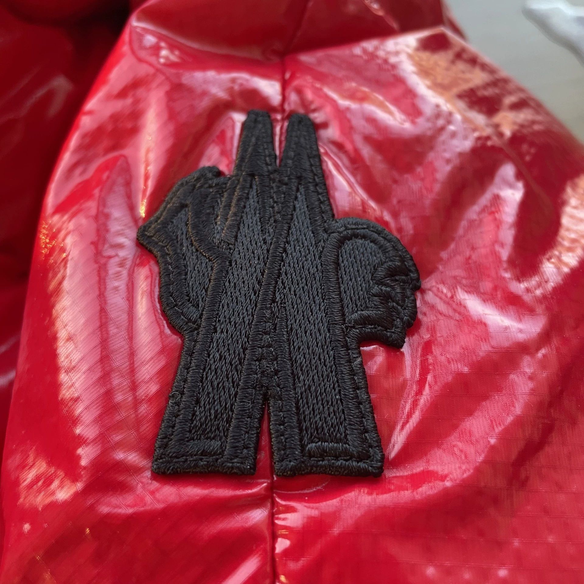 Moncler Moncler Wmns Red Ski Hooded Jacket 1 Rt arm flaw Size XS / US 0-2 / IT 36-38 - 3 Thumbnail