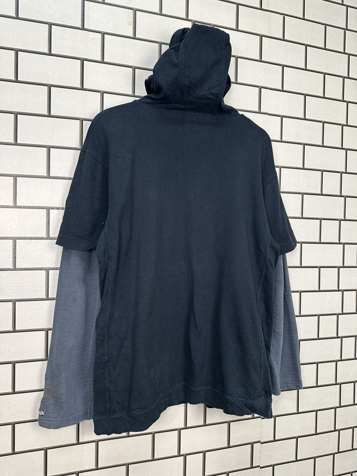 Airwalk Airwalk Hooded LongSleeve Nice Design Size US L / EU 52-54 / 3 - 7 Thumbnail