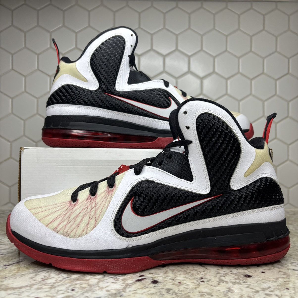 Nike Size 14 - Nike LeBron 9 Miami Heat Home Very Clean OG Box Size US 14 / EU 47 - 1 Thumbnail