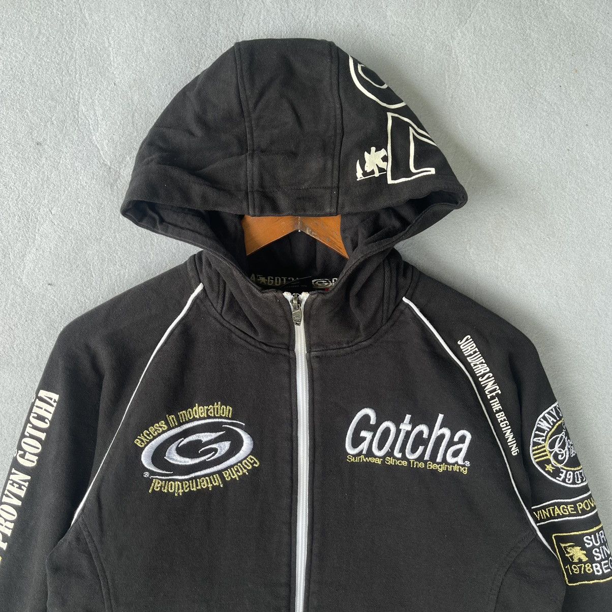 Gotcha Vintage Y2K Gotcha Graphic Full-Zip Hoodie Black Streetwear Size US M / EU 48-50 / 2 - 2 Thumbnail