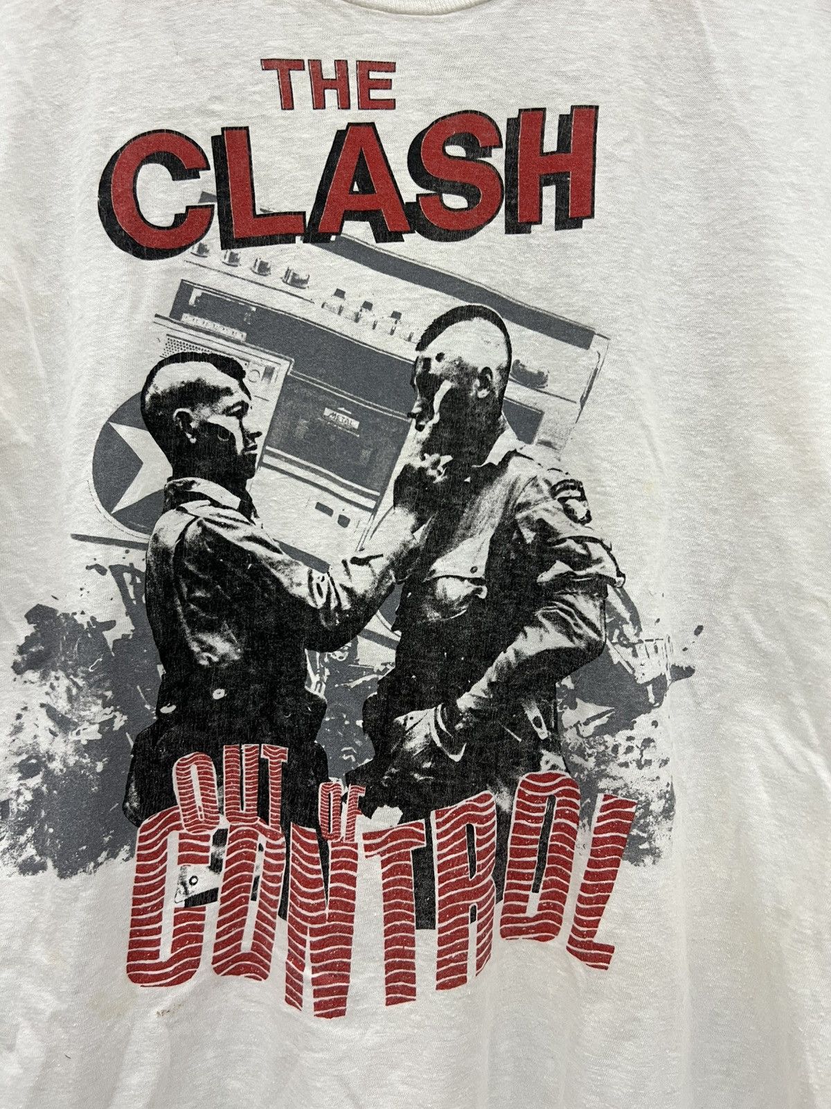 Band Tees Vintage The Clash “Out of Control” Graphic Tee Size US S / EU 44-46 / 1 - 3 Thumbnail