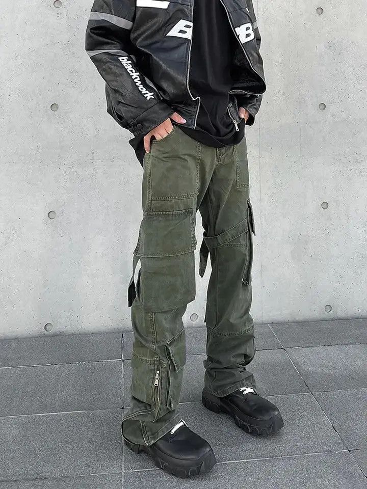 Japanese Brand Distressed function pleated baggy cargo pants Size US 32 / EU 48 - 1 Thumbnail