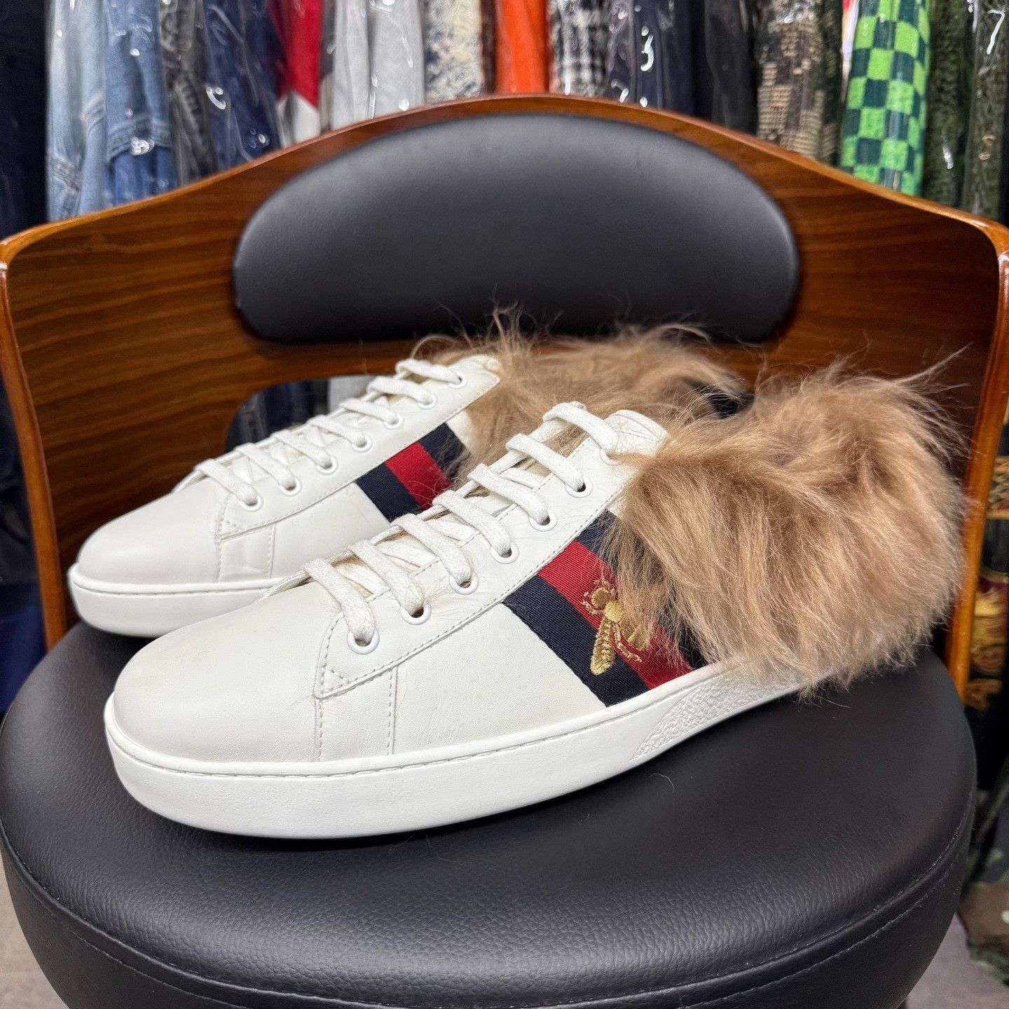Gucci Gucci White Lowtop Sneakers 12 Men Size US 12 / EU 45 - 1 Thumbnail