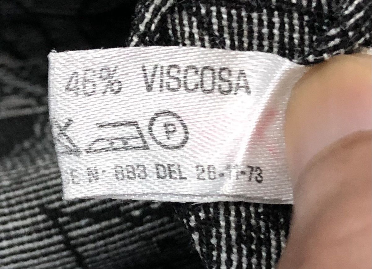 Givenchy Vintage Givenchy Gentlemen Paris Made In Italy Shirt Button Size US M / EU 48-50 / 2 - 16 Thumbnail