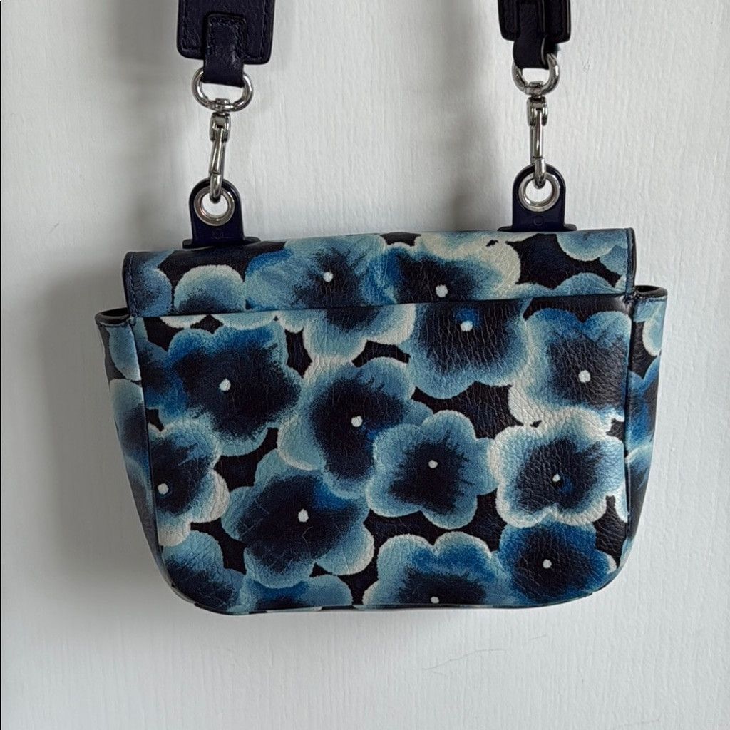 Marc by Marc Jacobs Marc Jacobs Blue Floral Crossbody Bag Size ONE SIZE - 9 Thumbnail