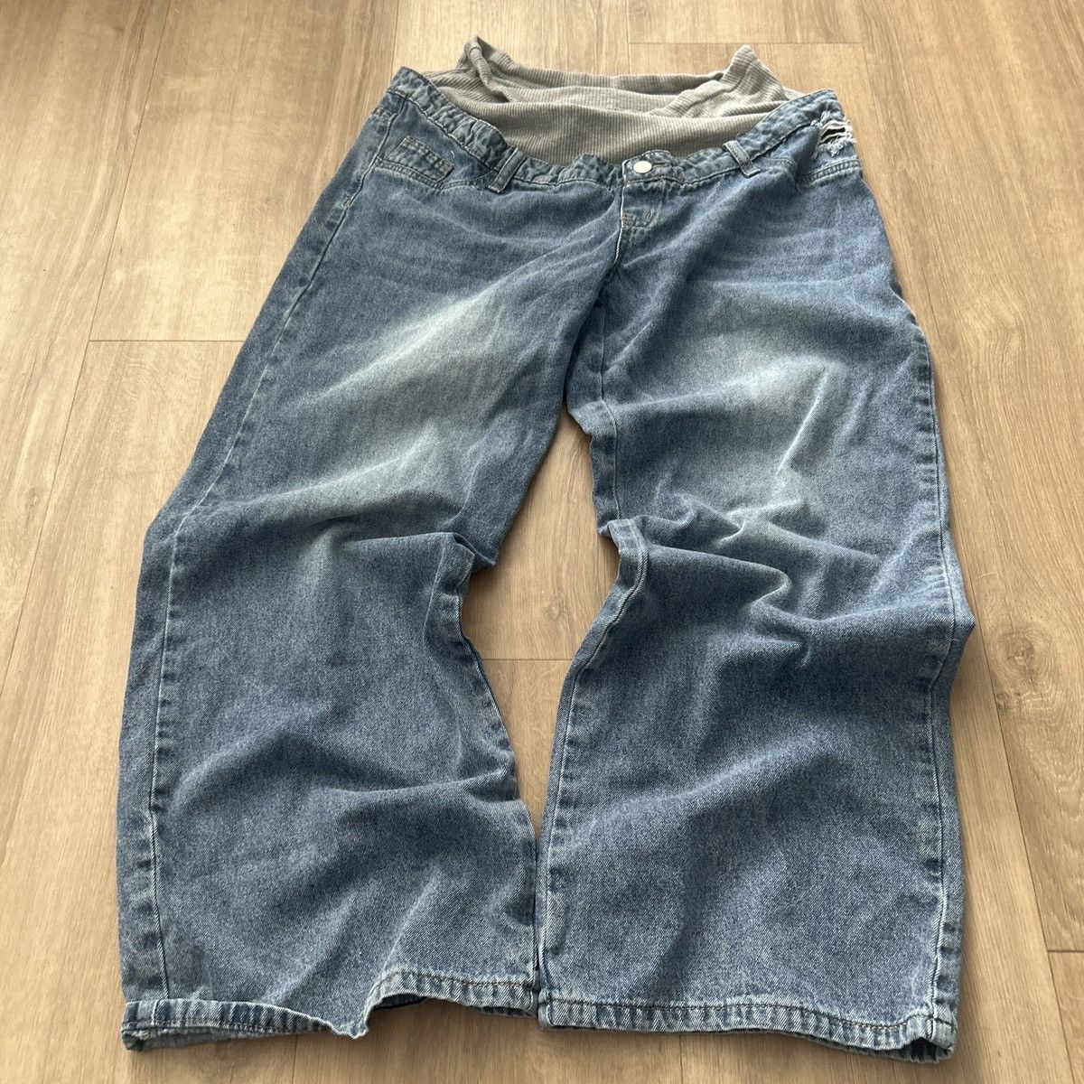 Other Light blue jeanunique layered waistband and wide-leg design, Size 34" / US 12 / IT 48 - 1 Thumbnail