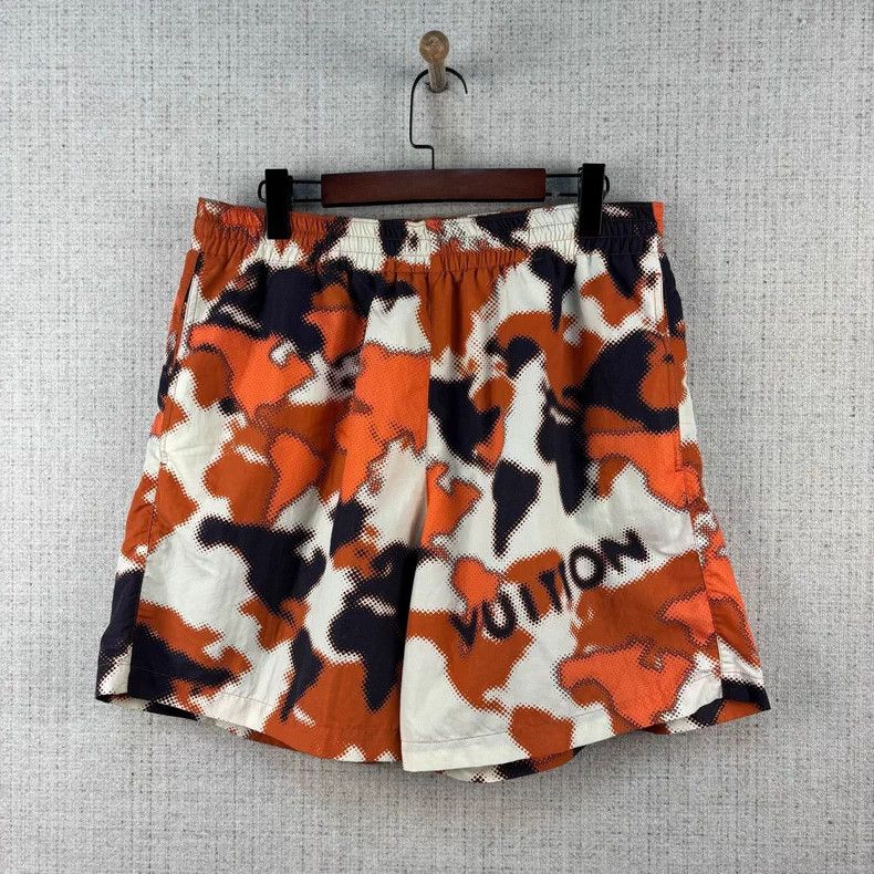 Louis Vuitton Louis Vuitton size l Monogrammed camo print straight-leg ca Size US 28 / EU 44 - 1 Thumbnail
