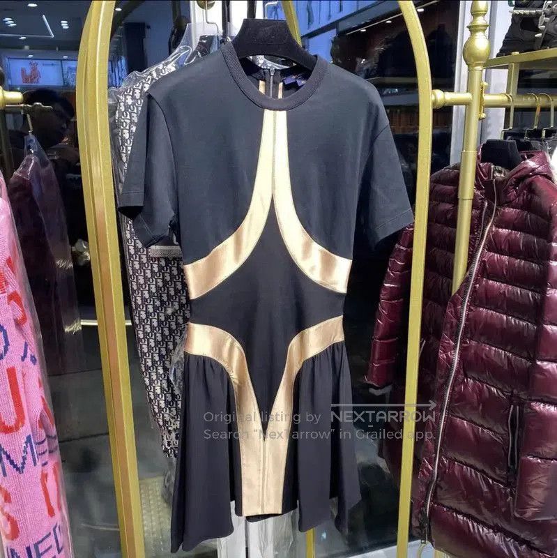 Other Louis Vuitton Black Silk Mini Dress for Women . Size XS / US 0-2 / IT 36-38 - 1 Thumbnail