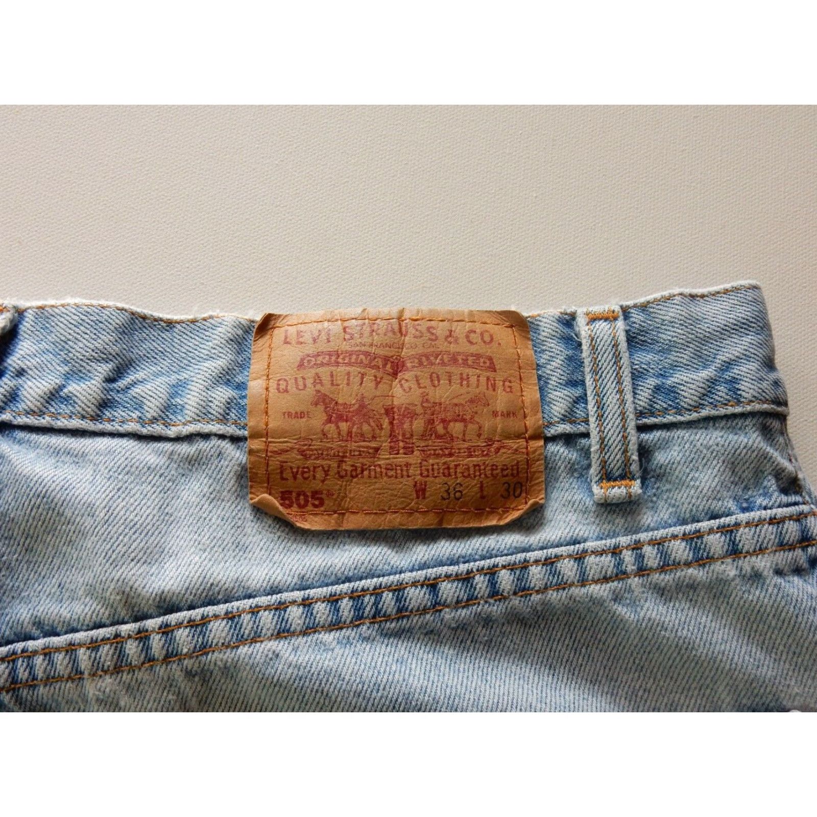 Levi's VINTAGE Levi's Jeans Men Canada Made 505 Straight Fit Denim Blue Size 36x30 Size US 36 / EU 52 - 4 Thumbnail