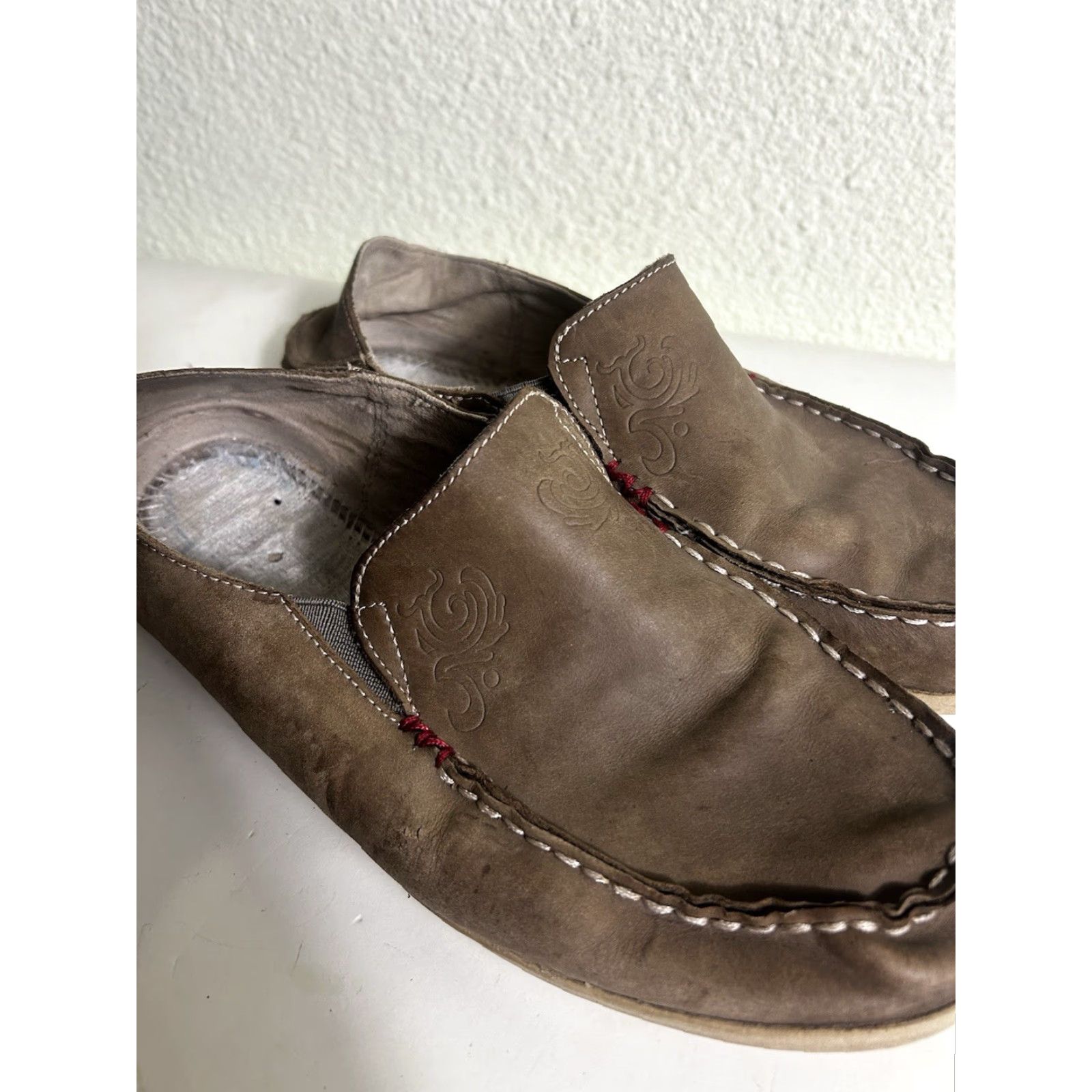 Olukai **OluKai Women's Brown Leather Size 9.5 Slip-On Loafers** User: Olukai Women's Brown Leather Size 9.5 Slip-On Loafers Size US 10 / IT 40 - 3 Thumbnail